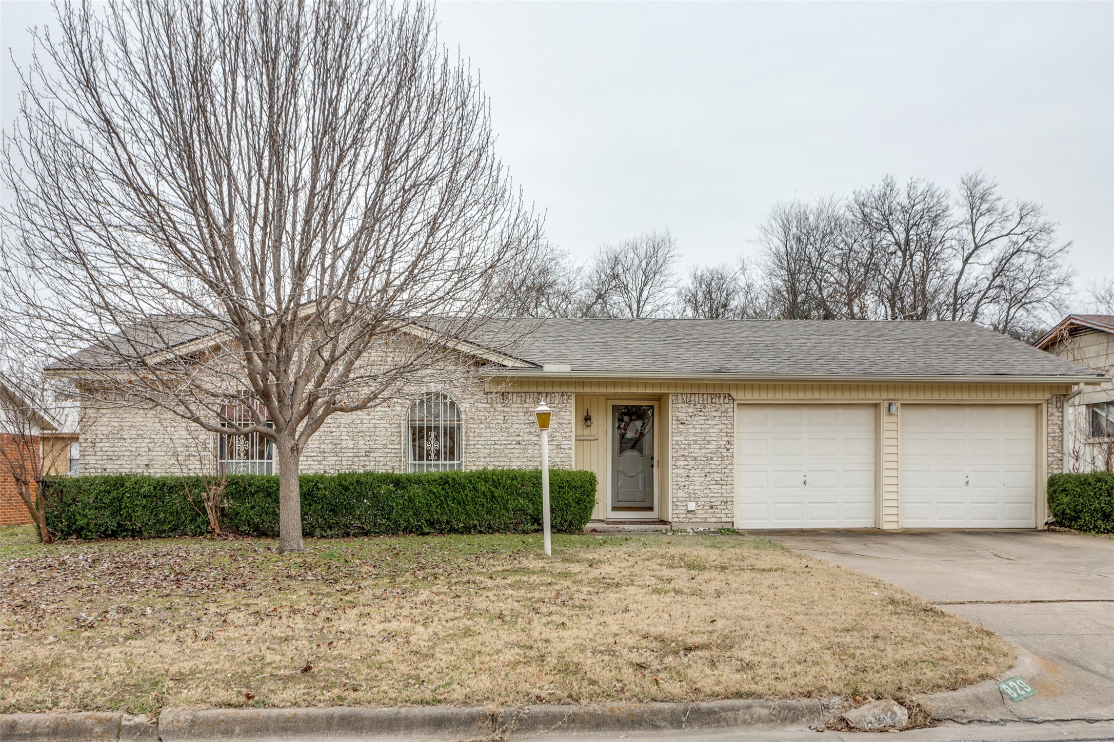 382- Burleson Real Estate Listings Main Image