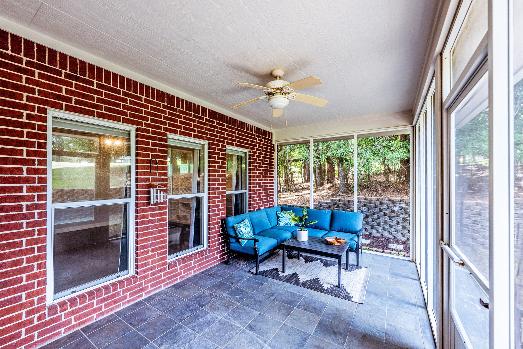 501 Cherry Hills Drive Property Photo 32