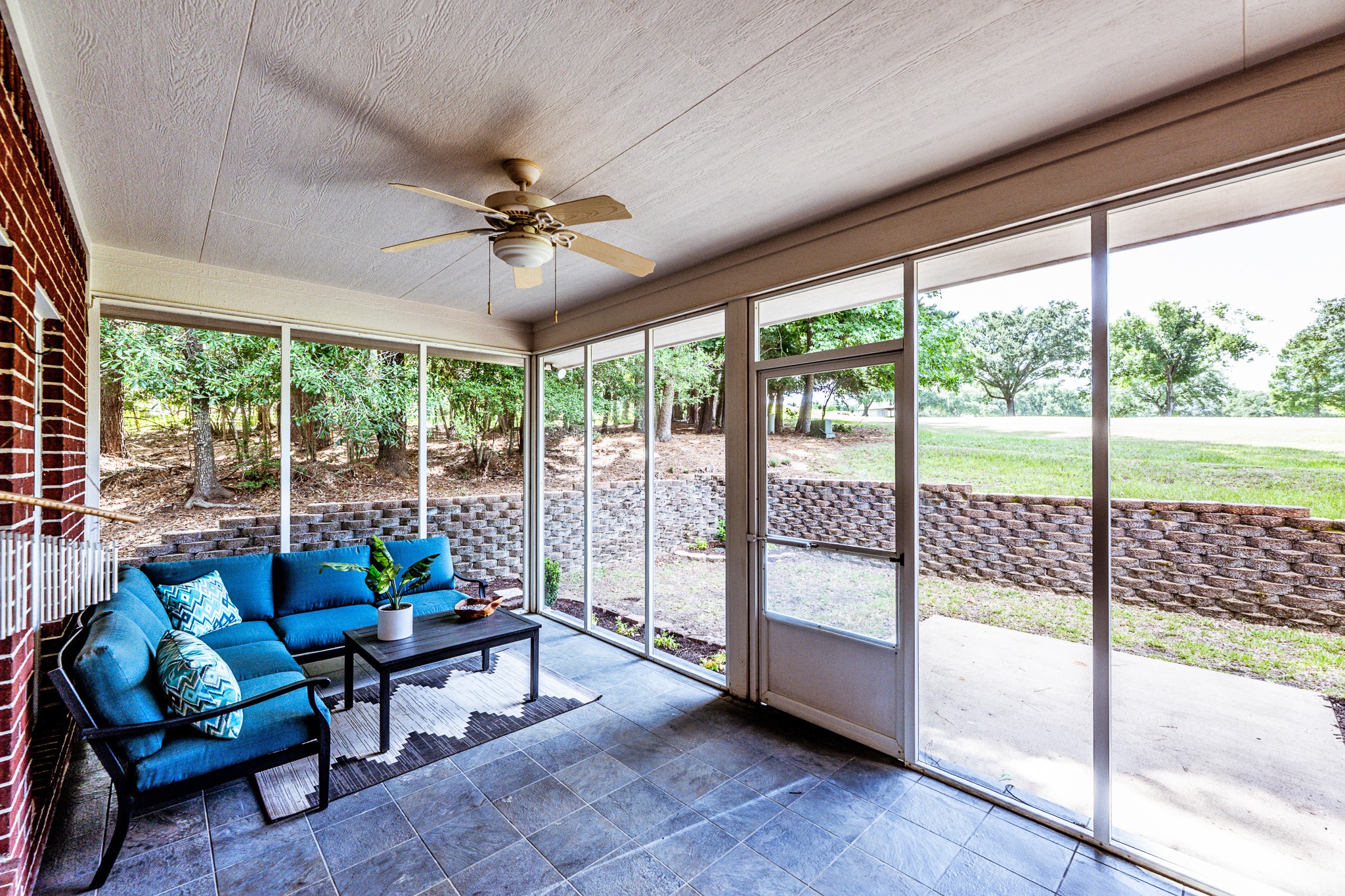 501 Cherry Hills Drive Property Photo 33