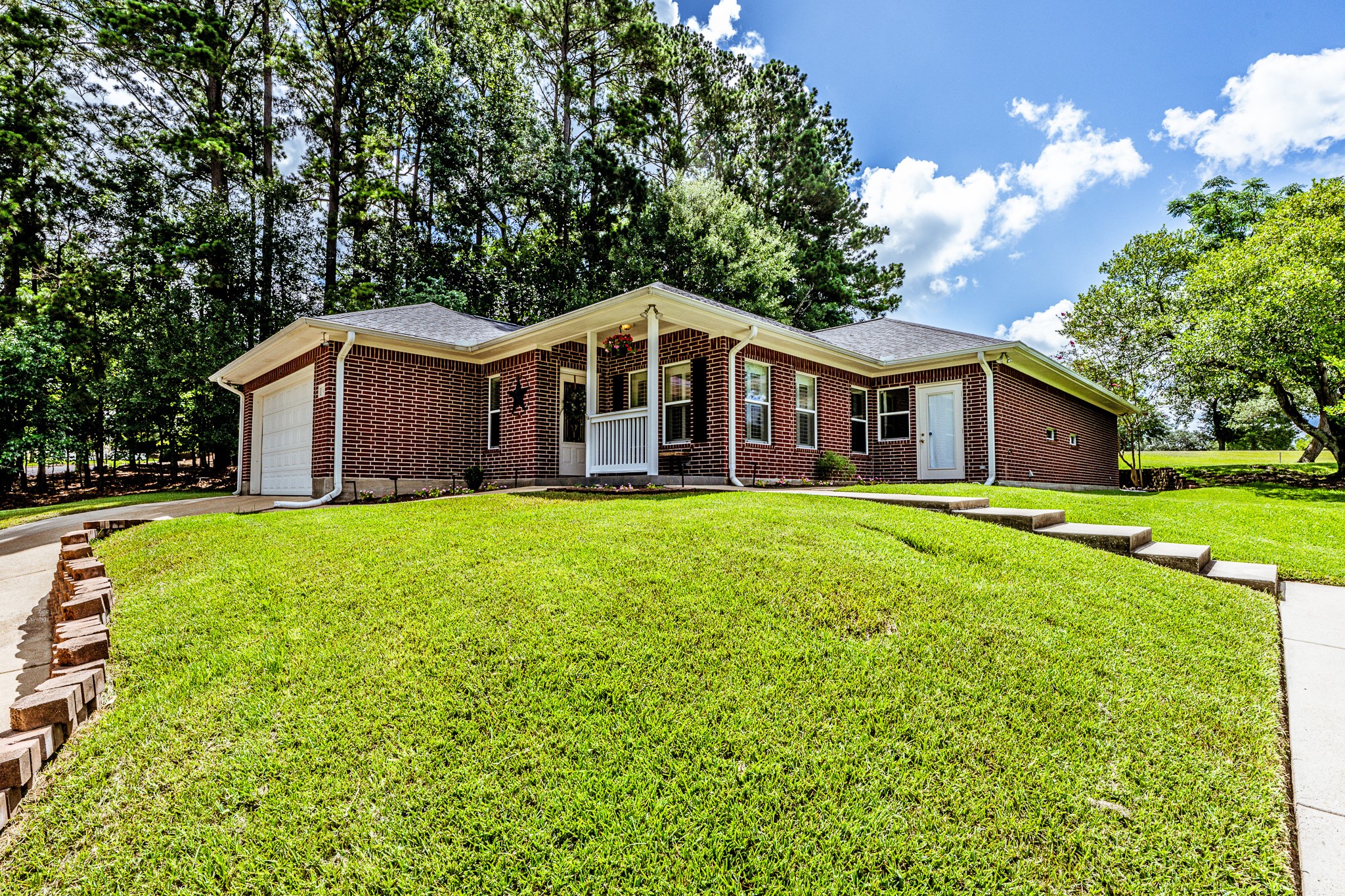 501 Cherry Hills Drive Property Photo 42