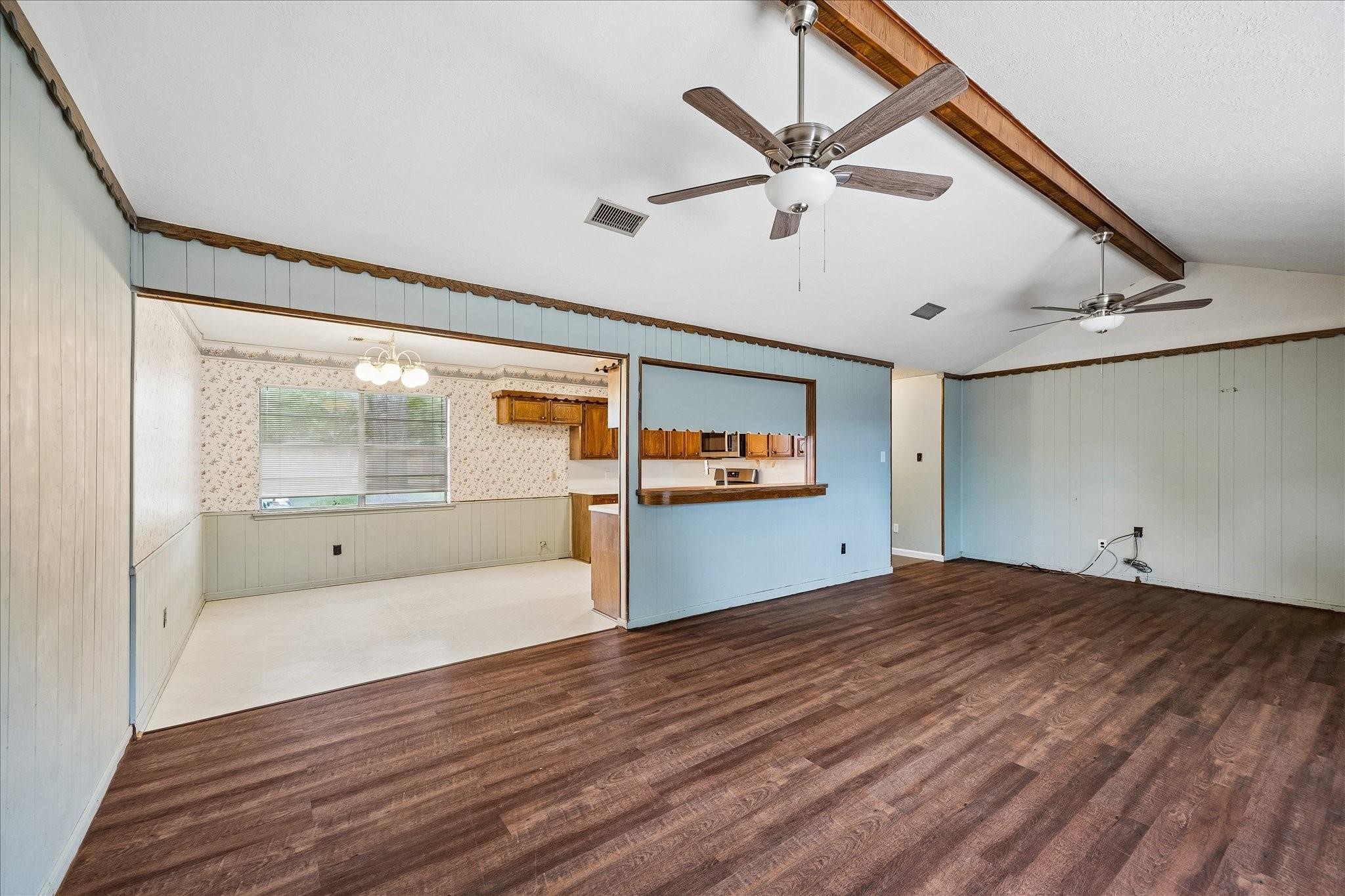 1200 Sagebrush Trail Property Photo 4