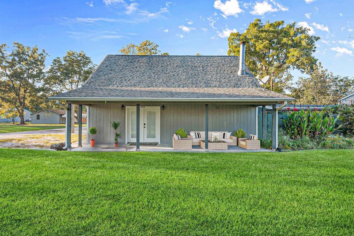 241 Bluff Drive Property Photo 3