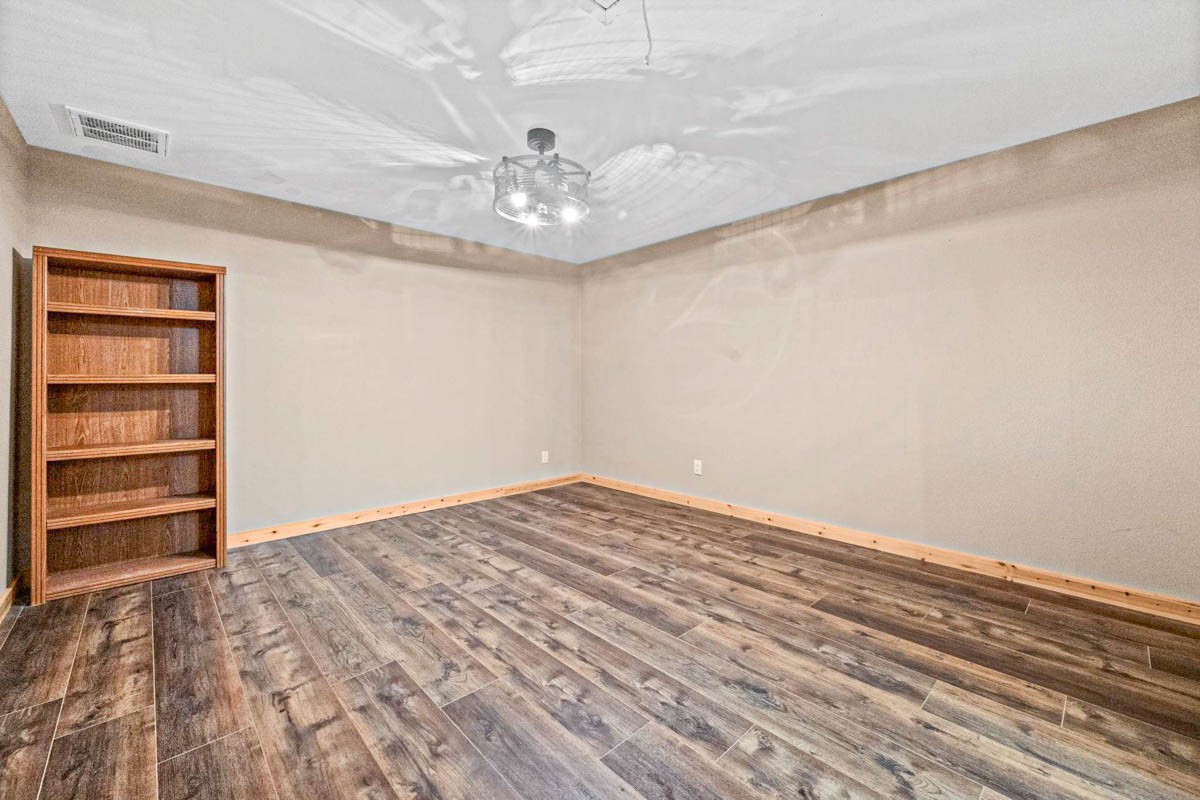 241 Bluff Drive Property Photo 13