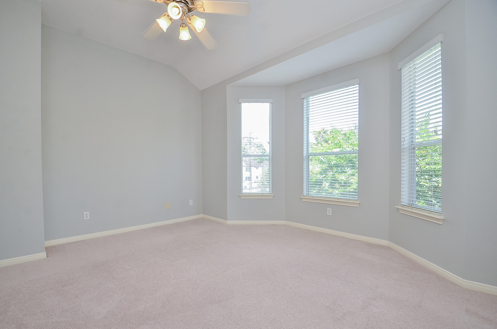 1929 Calumet Street Property Photo 25