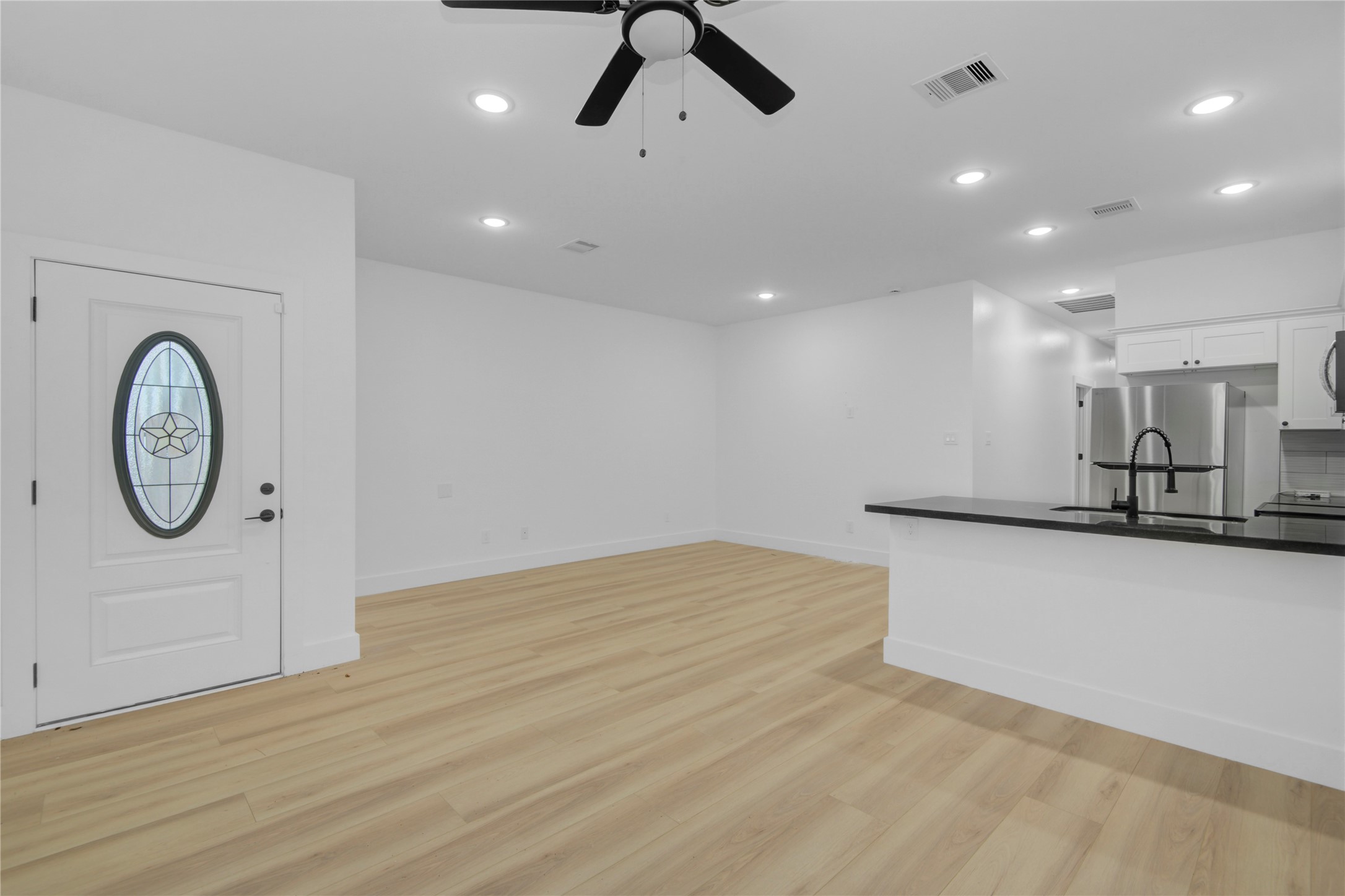 8412 Sunnyhill Street Property Photo 6