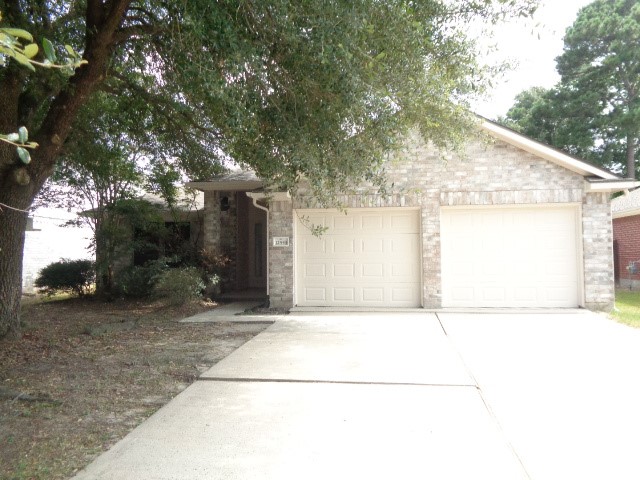 21559 Forest Colony Dr Property Photo 1