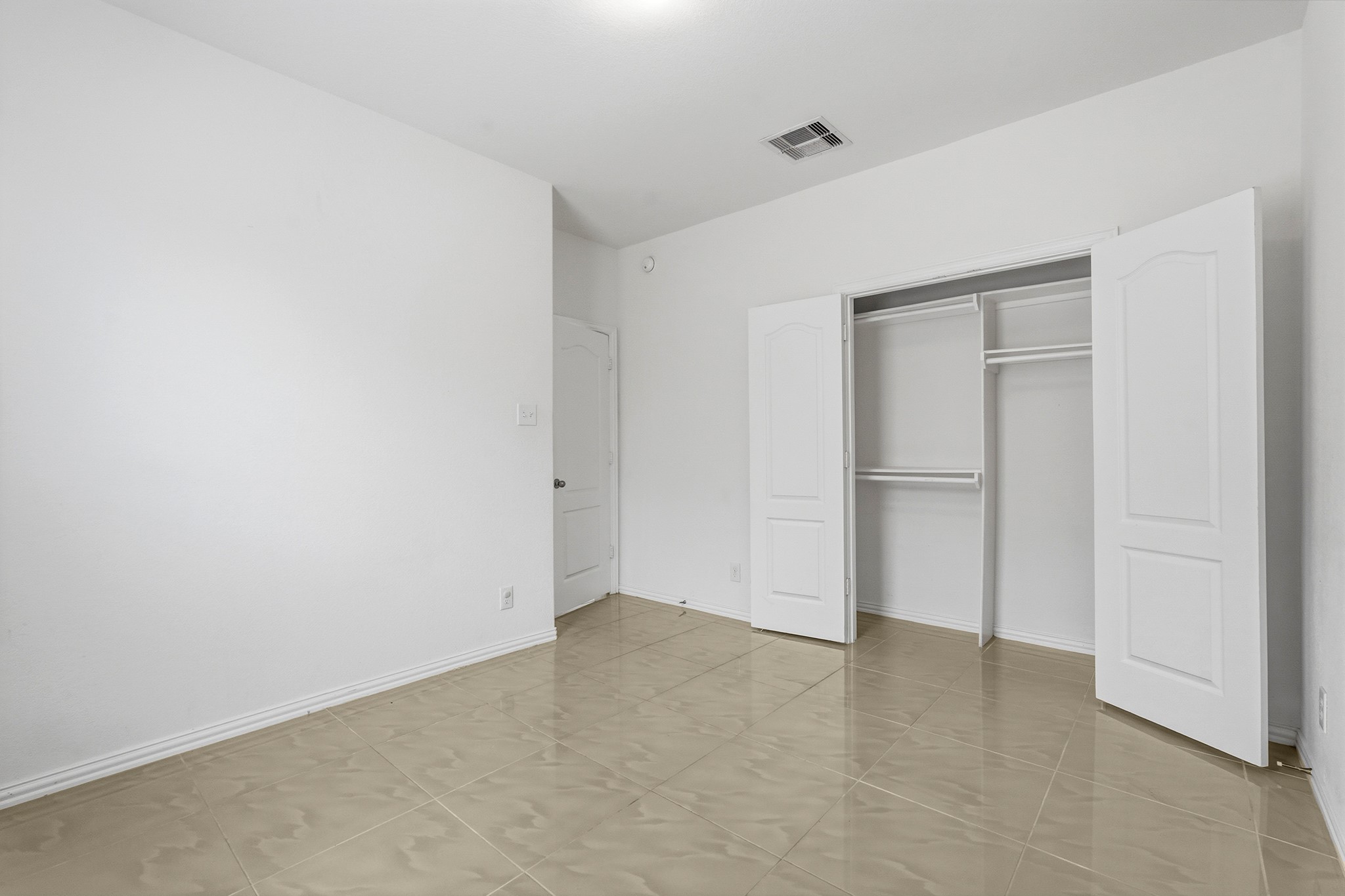 4703 Goldeneye Drive Property Photo 17