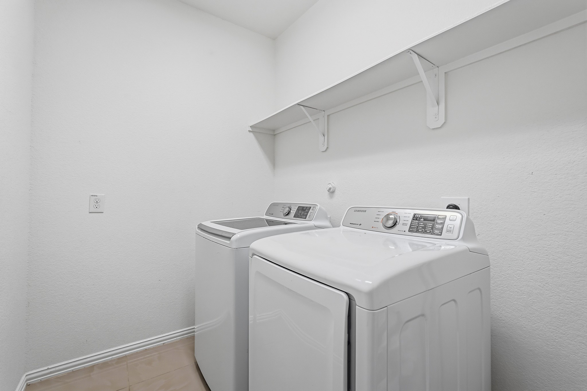 4703 Goldeneye Drive Property Photo 19