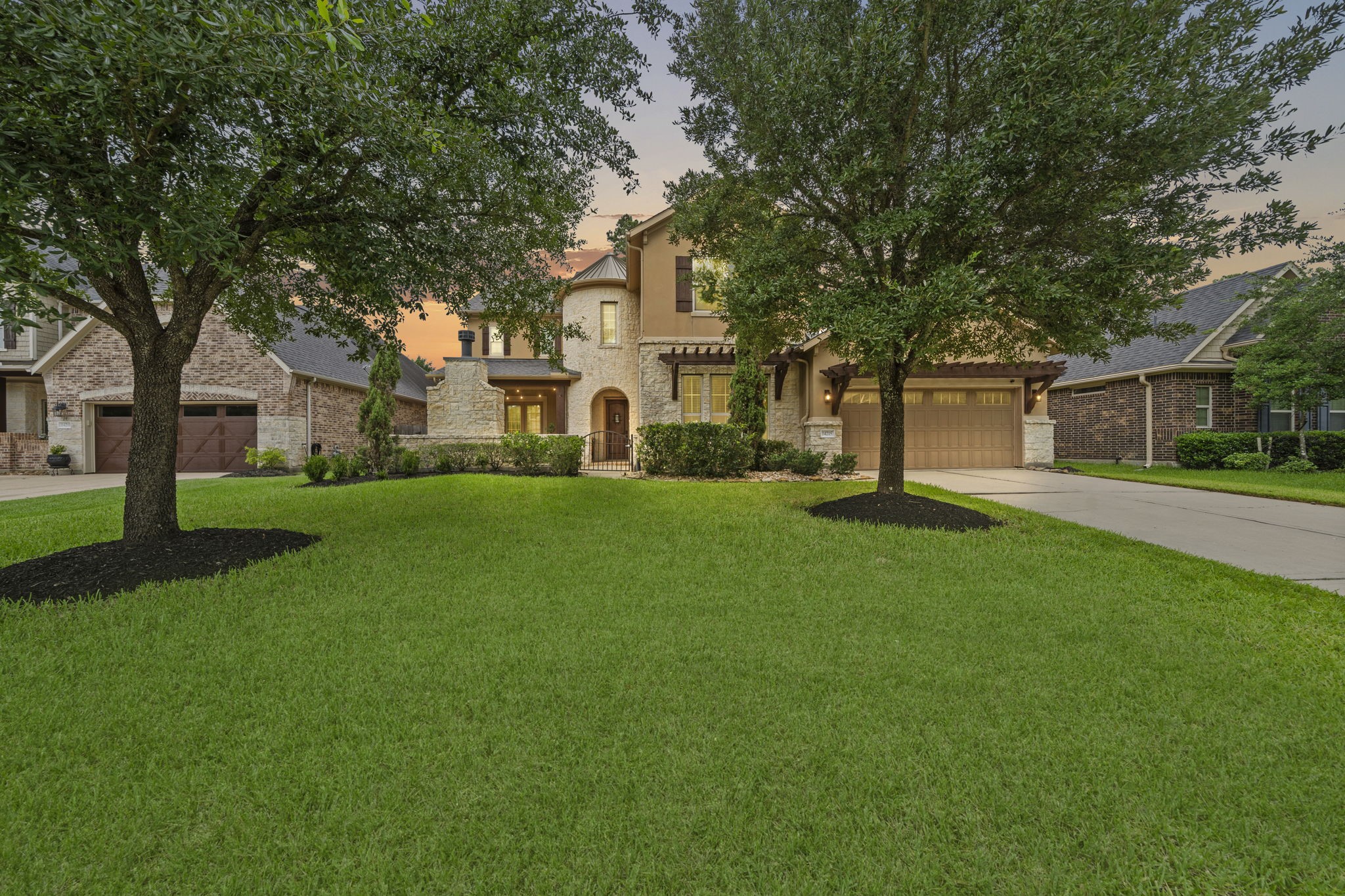 14215 Spindle Arbor Road Property Photo 1
