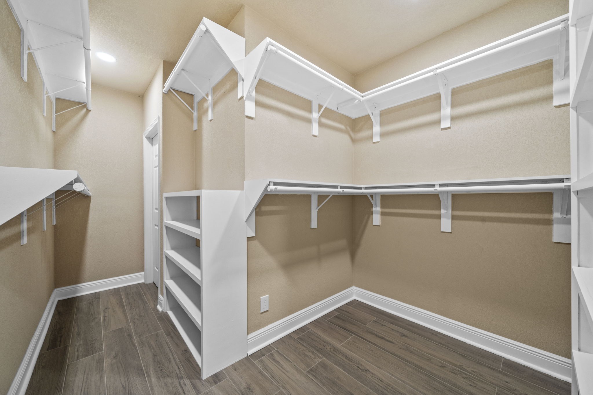 14215 Spindle Arbor Road Property Photo 27