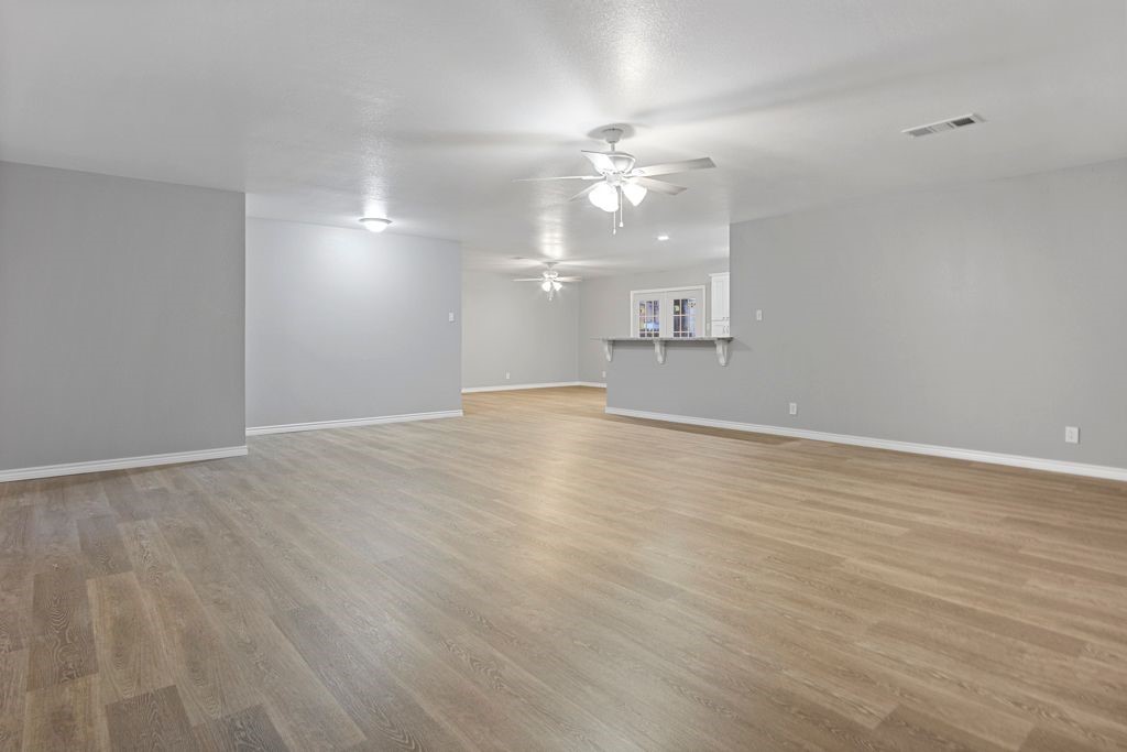 1347 E Palm Drive Property Photo 11
