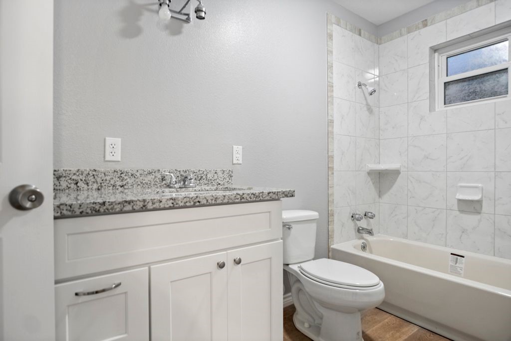 1347 E Palm Drive Property Photo 22