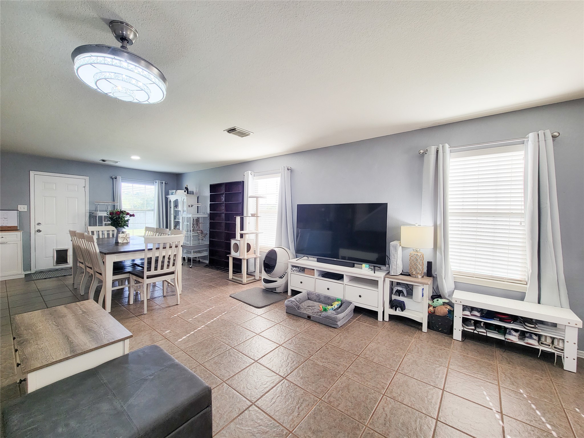 18235 Valebluff Lane Property Photo 7