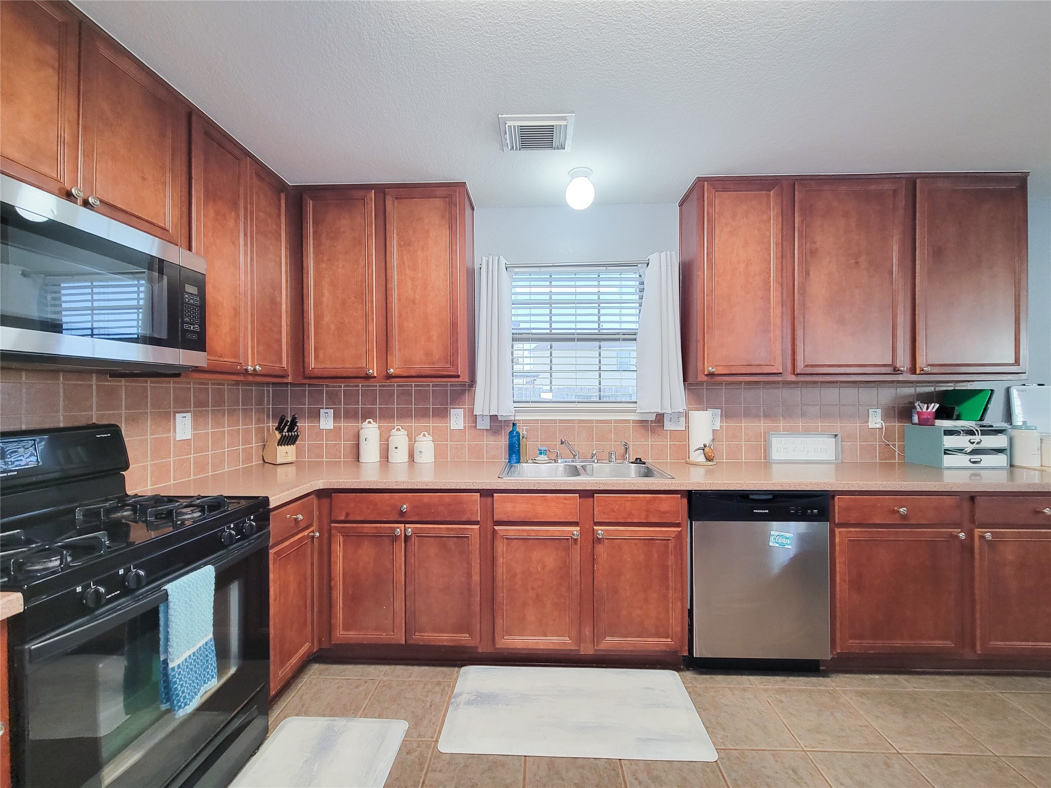 18235 Valebluff Lane Property Photo 12