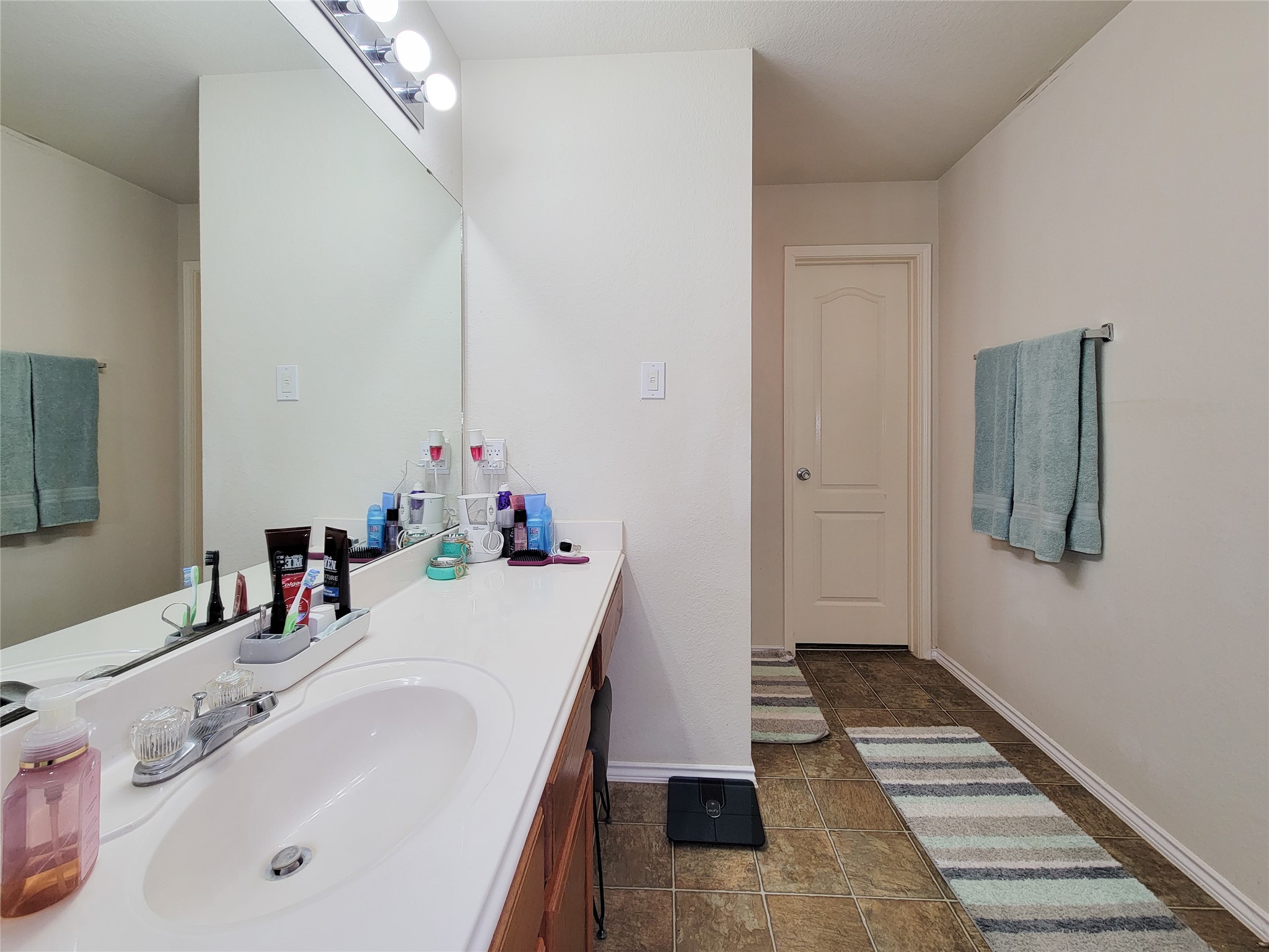 18235 Valebluff Lane Property Photo 22