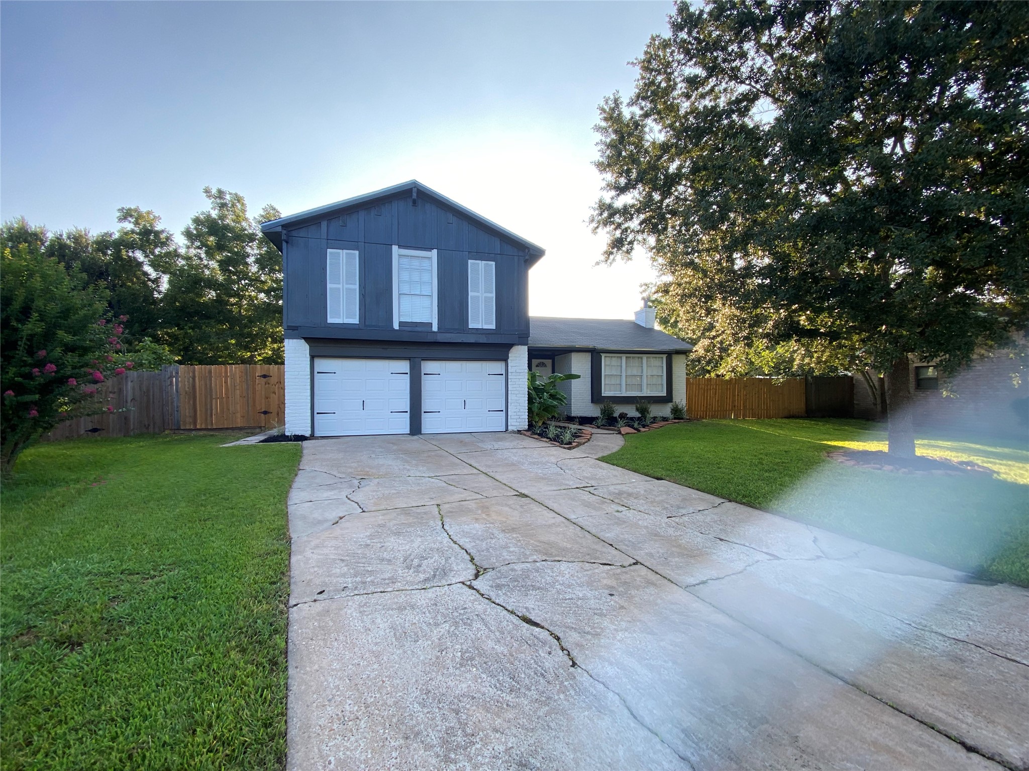 15907 Inwood Lane Property Photo 1
