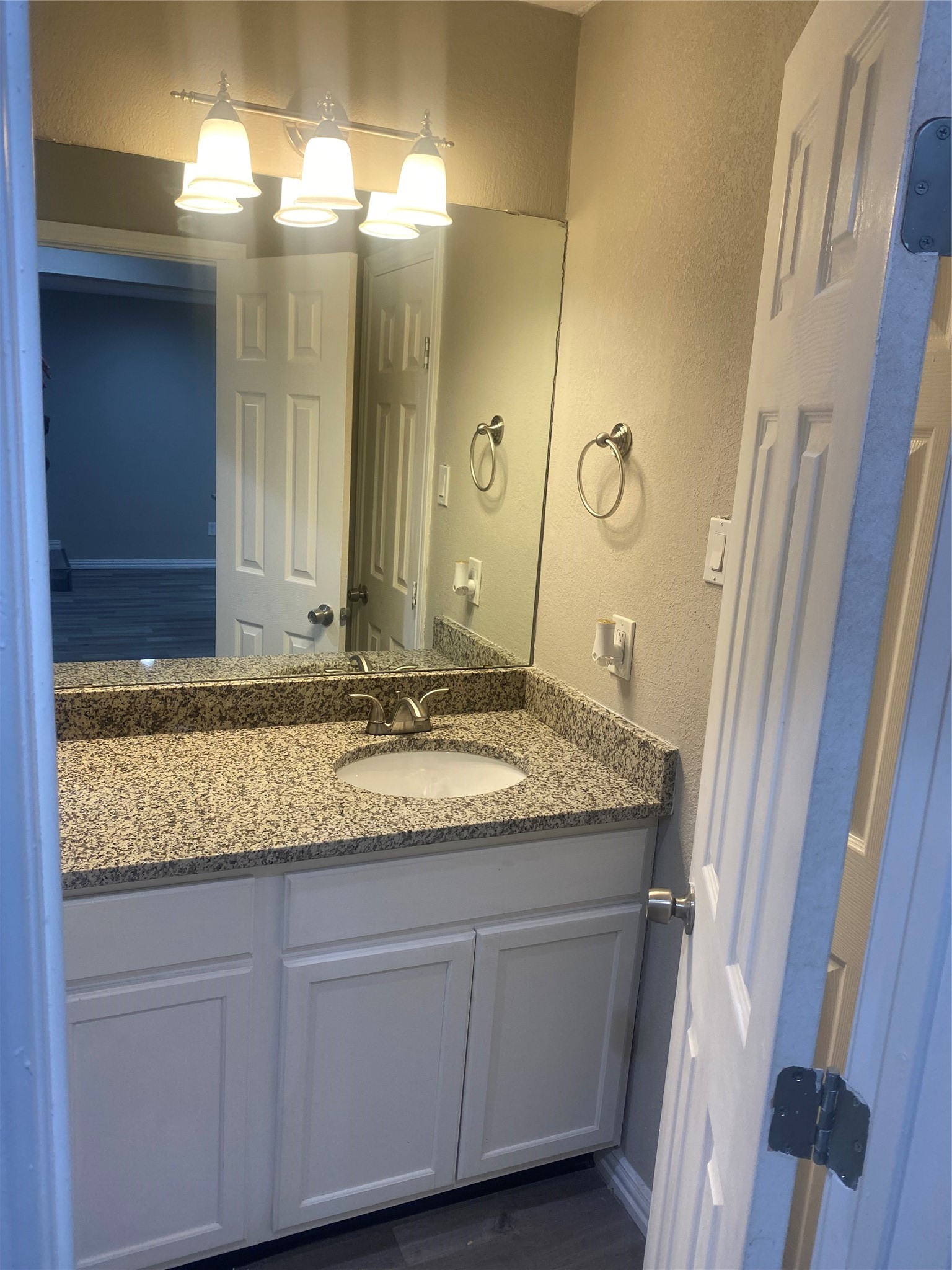 15907 Inwood Lane Property Photo 19