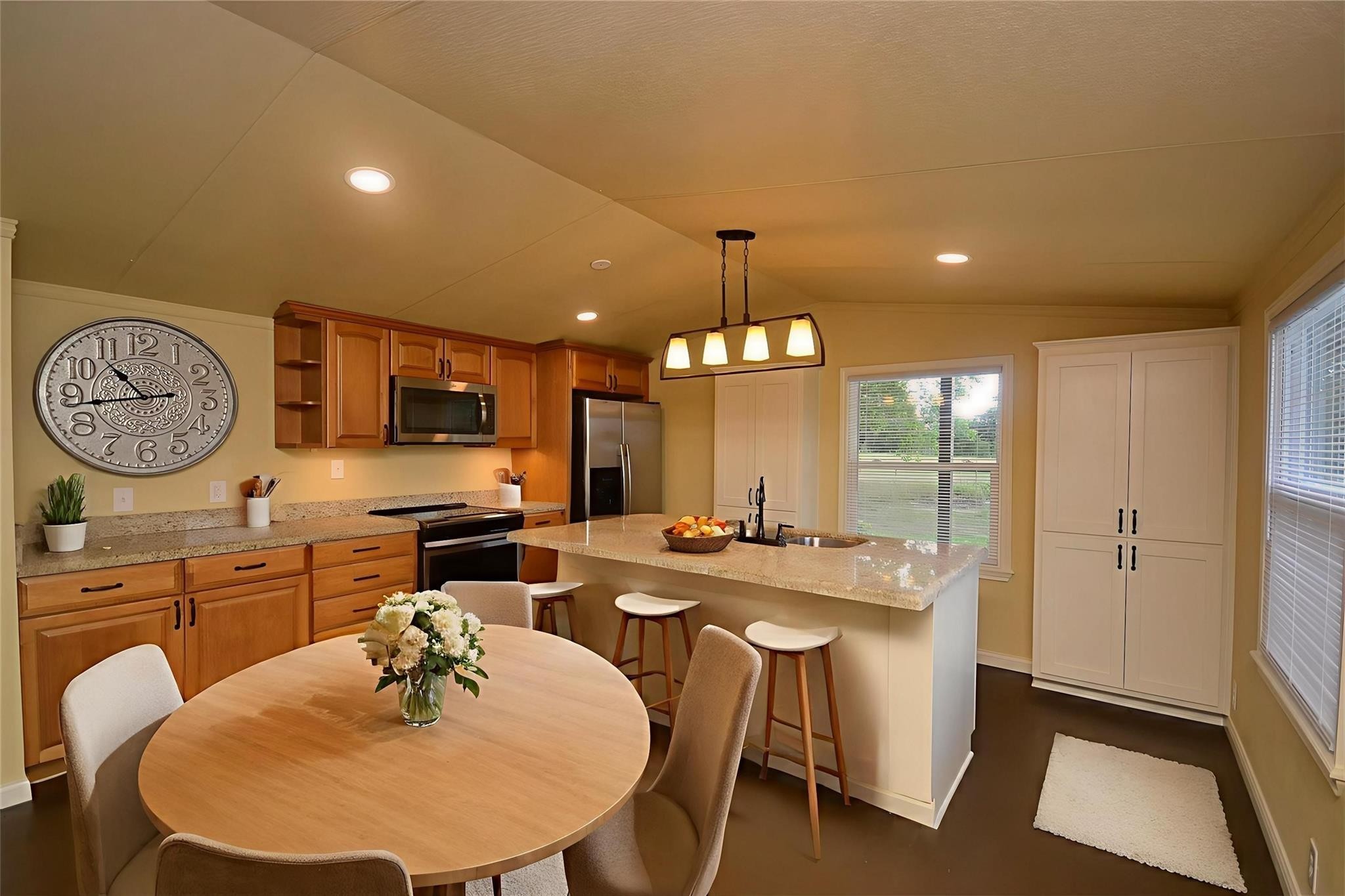 12652 Calvary Road Property Photo 1