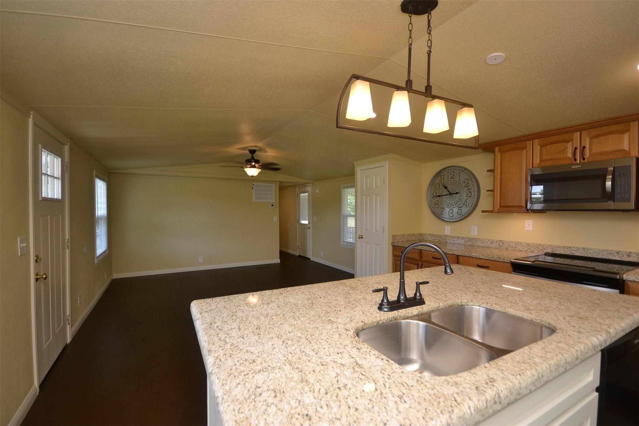 12652 Calvary Road Property Photo 7