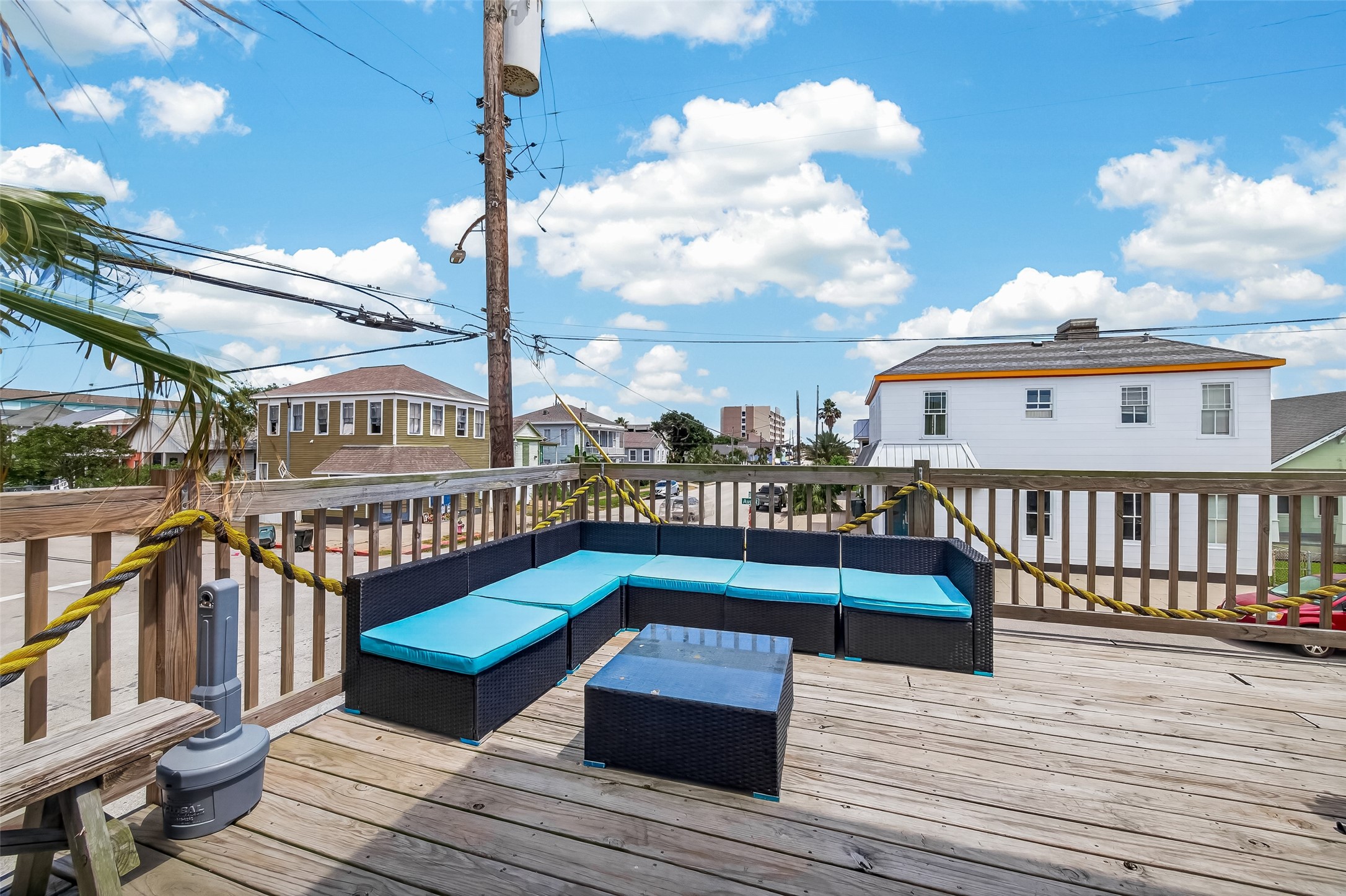 2223 33rd Street Property Photo 4