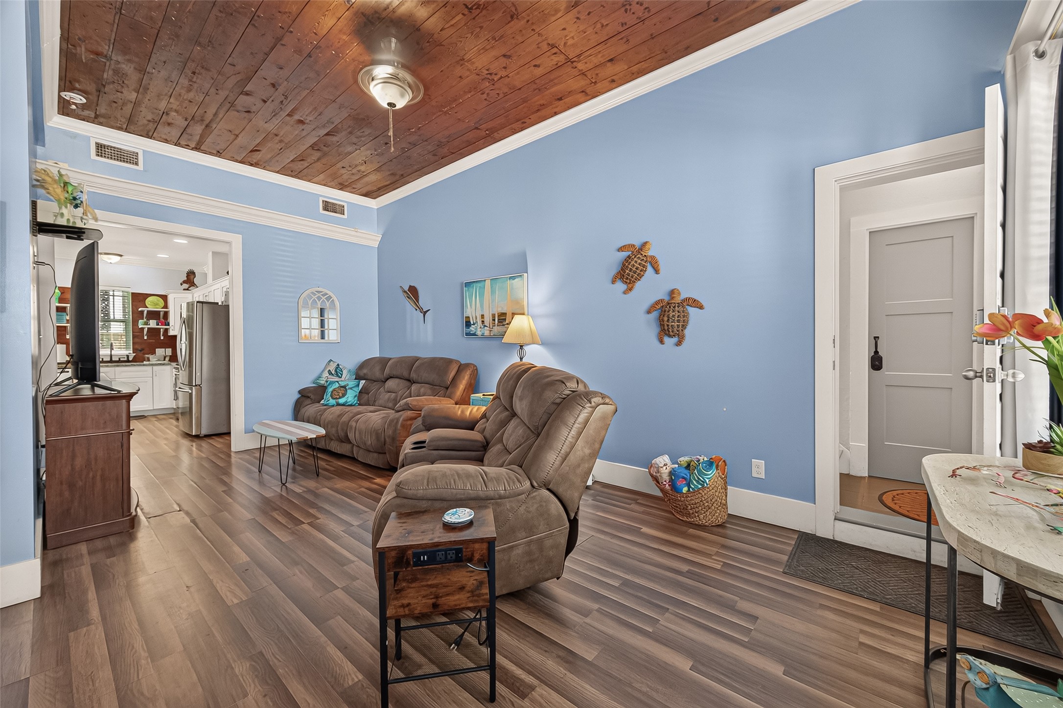 2223 33rd Street Property Photo 6