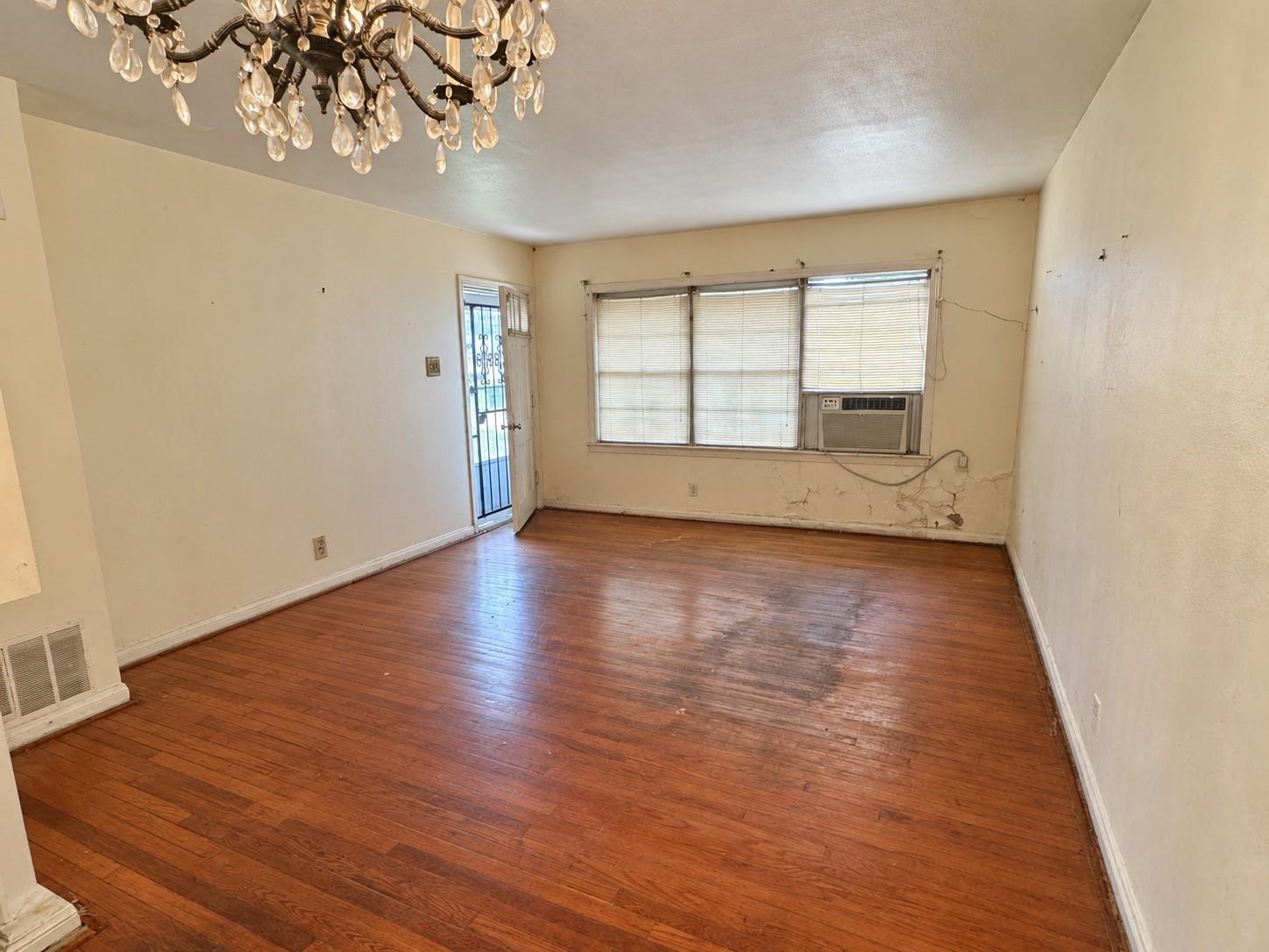 3615 Alsace Street Property Photo 2