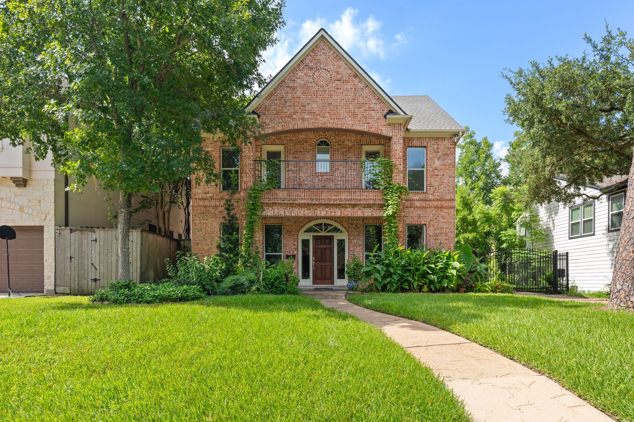 3827 Durness Way Property Photo 1