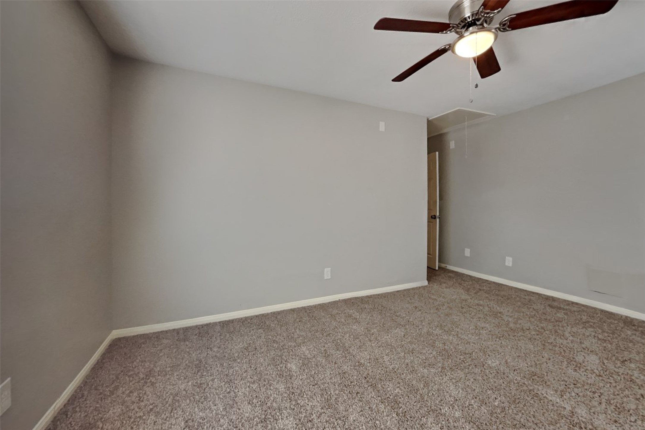 18446 Maple Mill Drive Property Photo 13