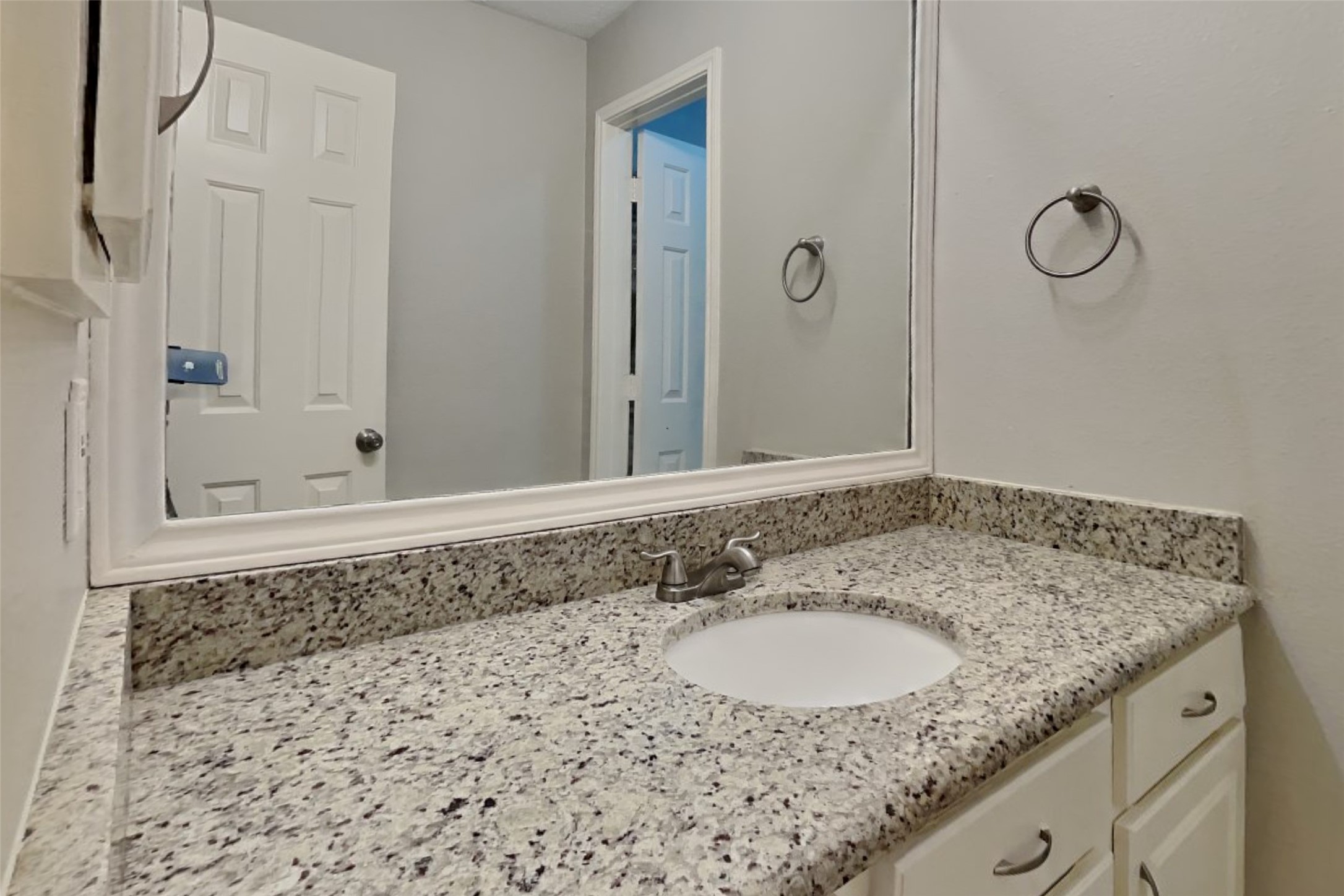 18446 Maple Mill Drive Property Photo 16