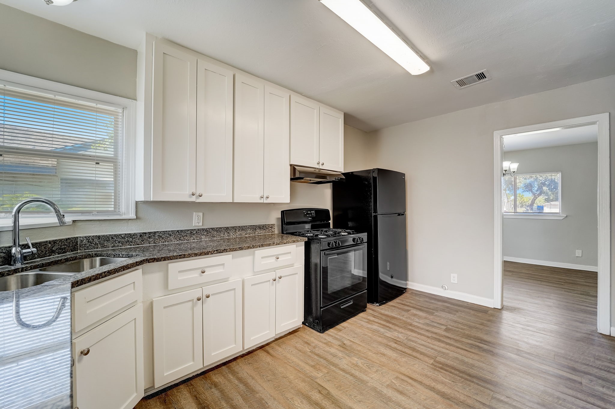 1420 Foreman Street Property Photo 12