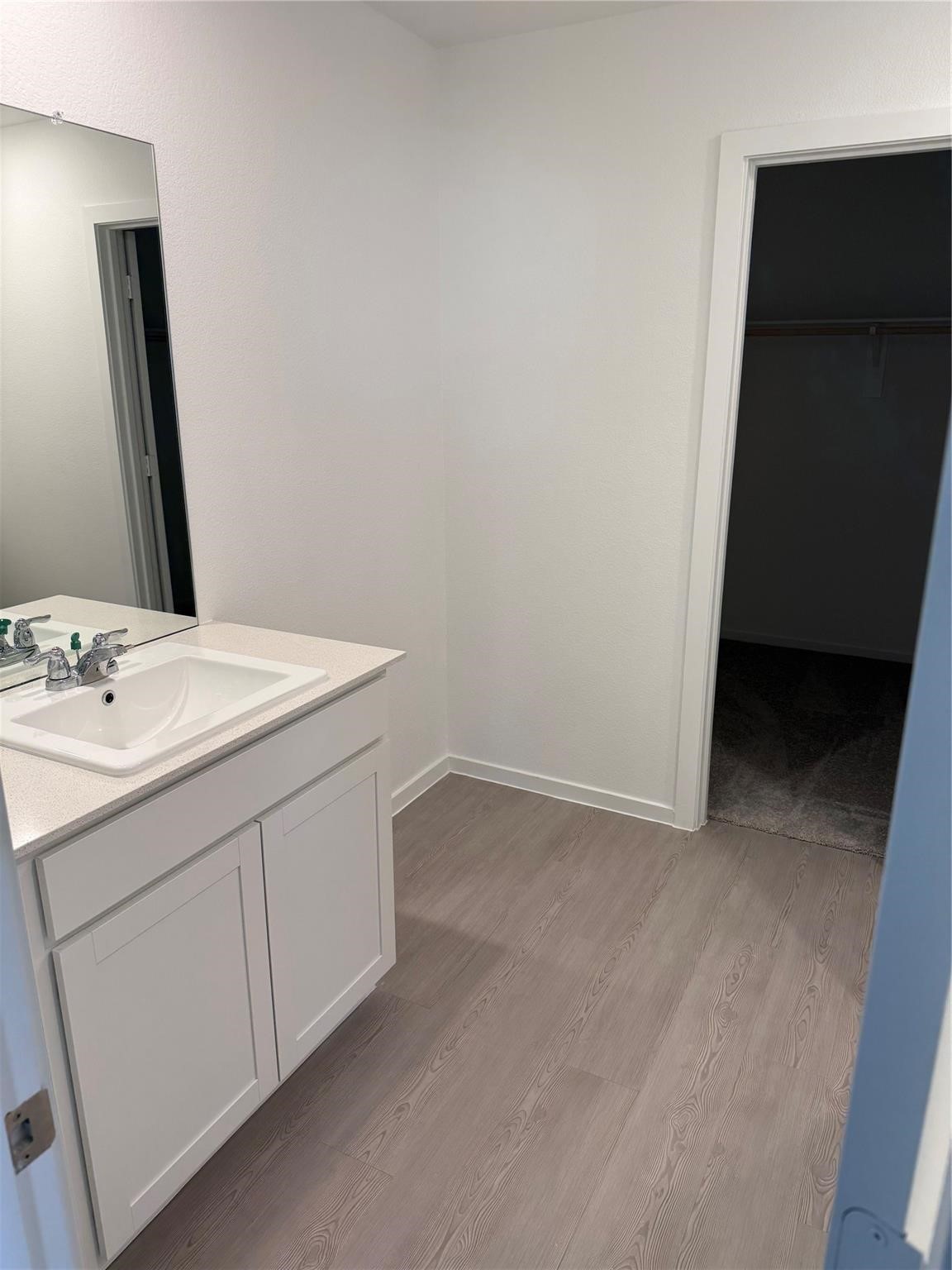 2527 Night Emerald Drive Property Photo 8