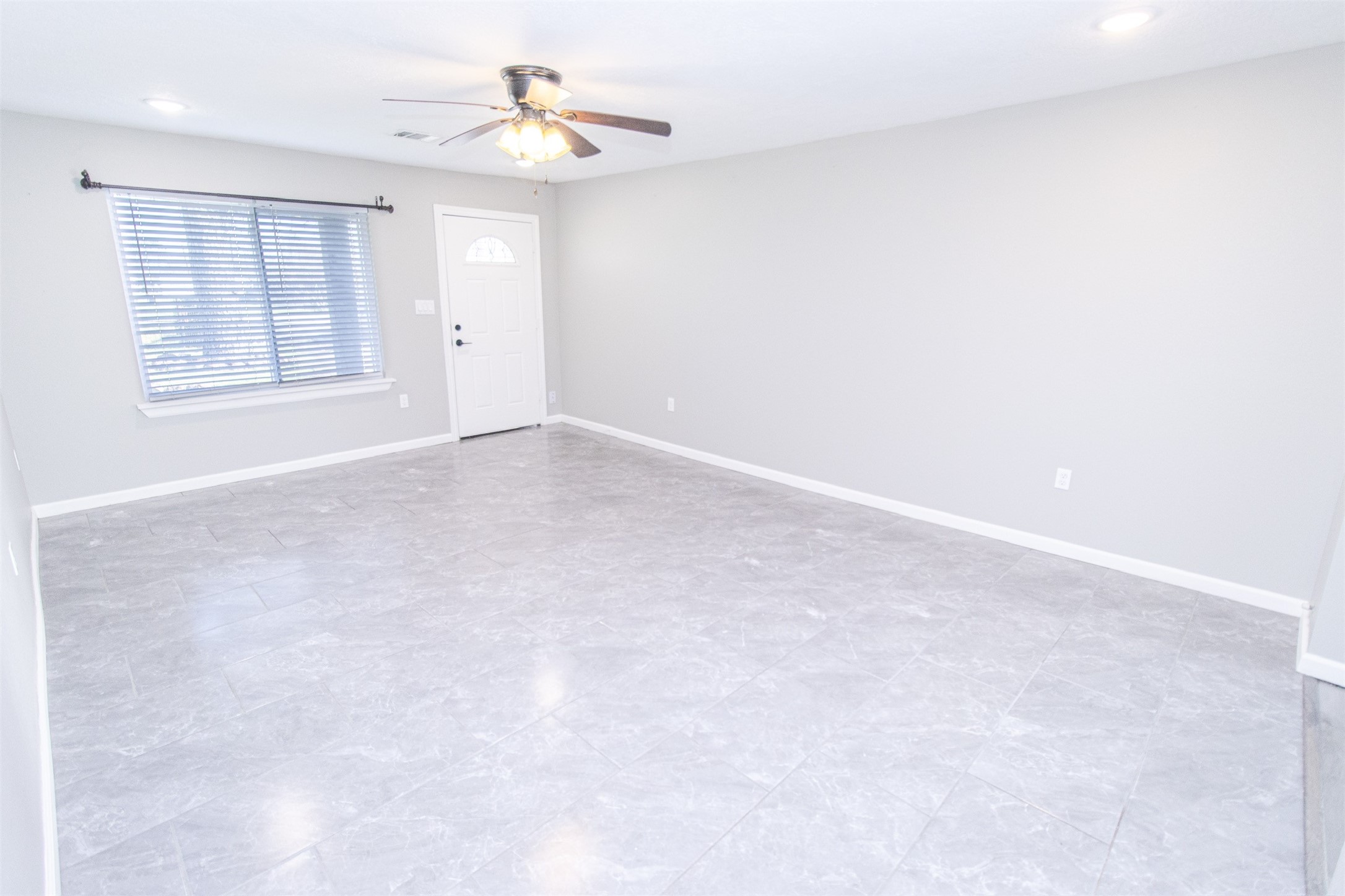 627 West Drive Property Photo 2