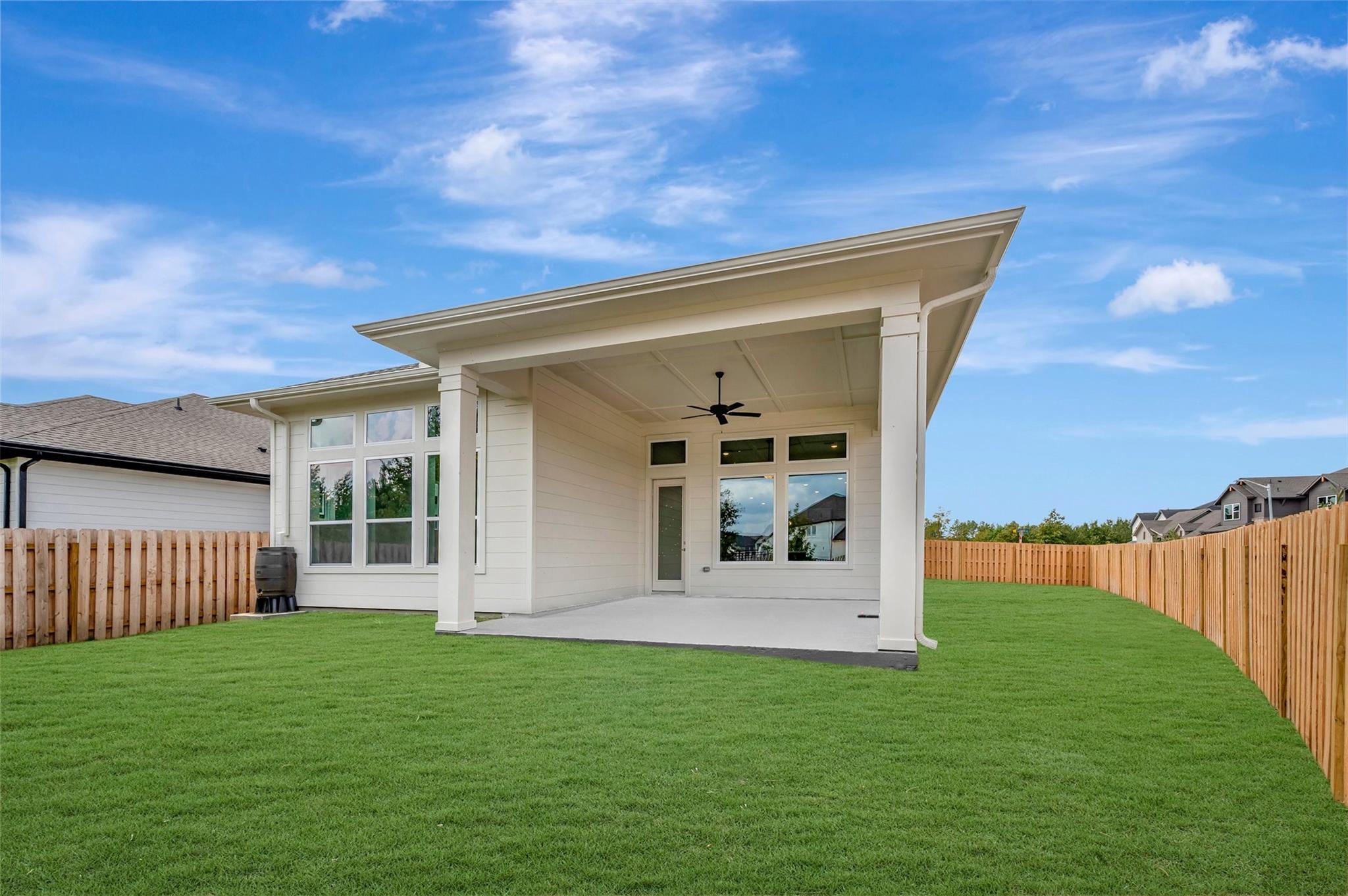 2038 Lobo Court Property Photo 8