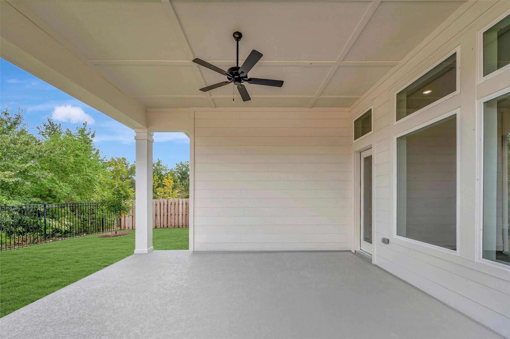2038 Lobo Court Property Photo 9
