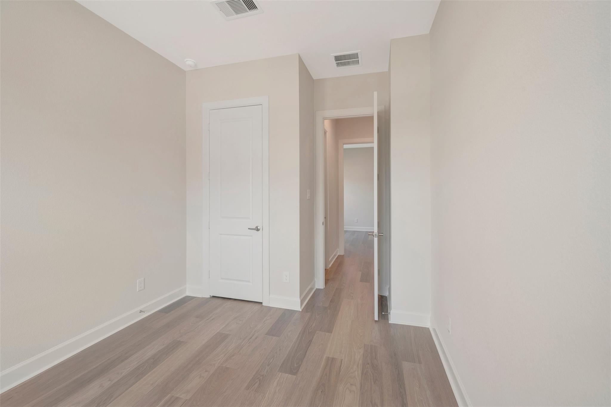 2038 Lobo Court Property Photo 15