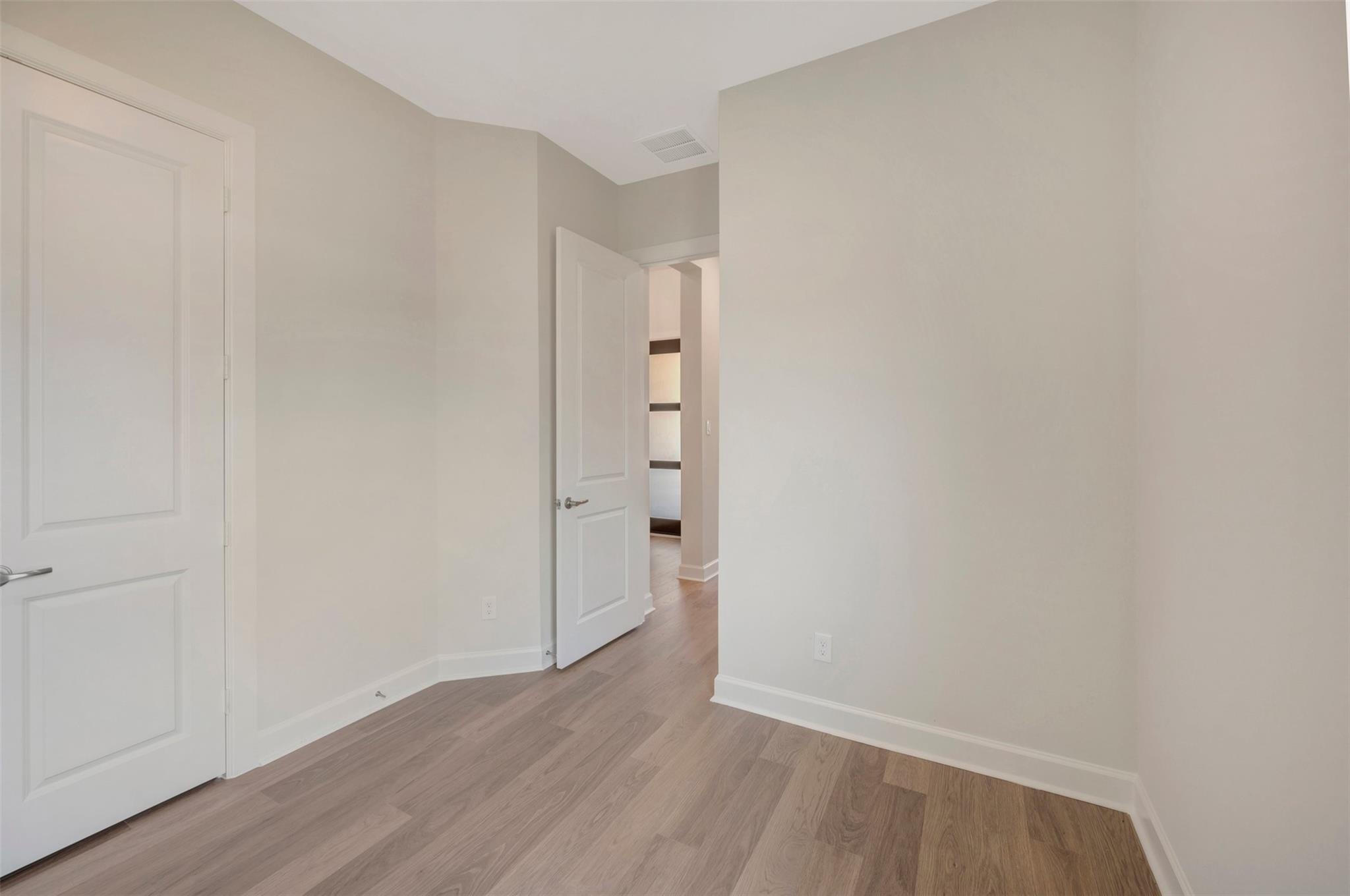 2038 Lobo Court Property Photo 18