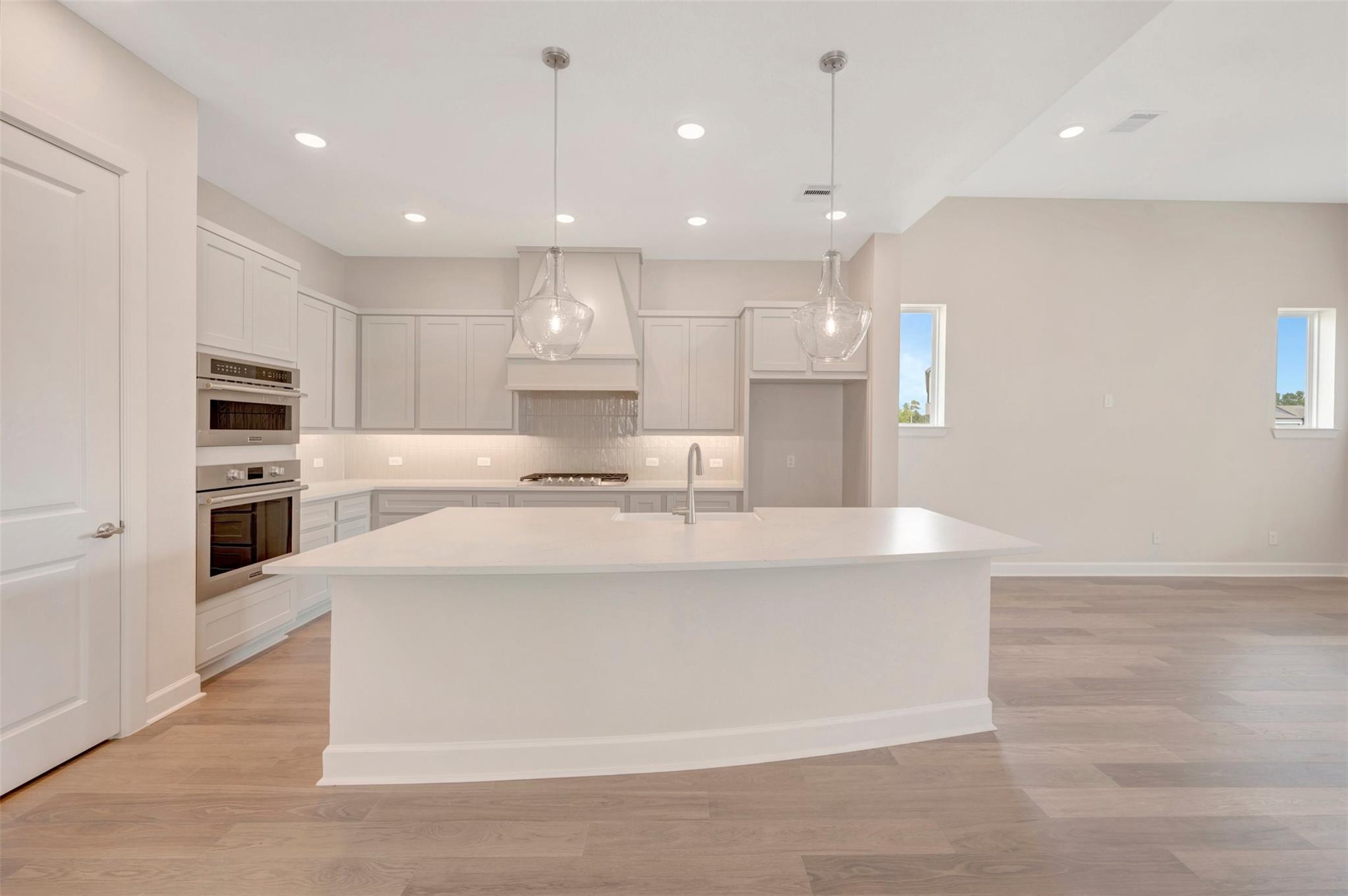 2038 Lobo Court Property Photo 26