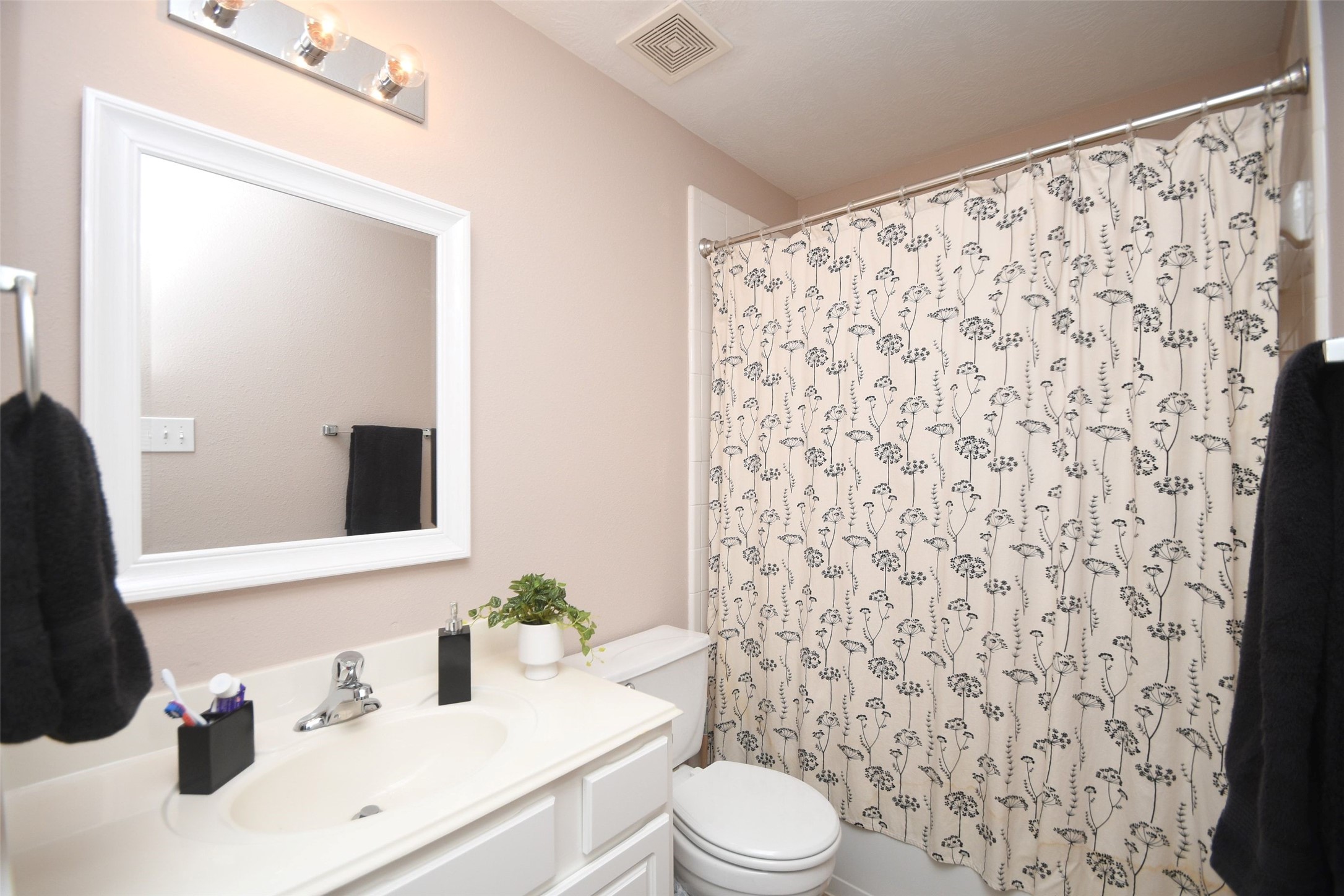18042 Oakridge Canyon Lane Property Photo 22