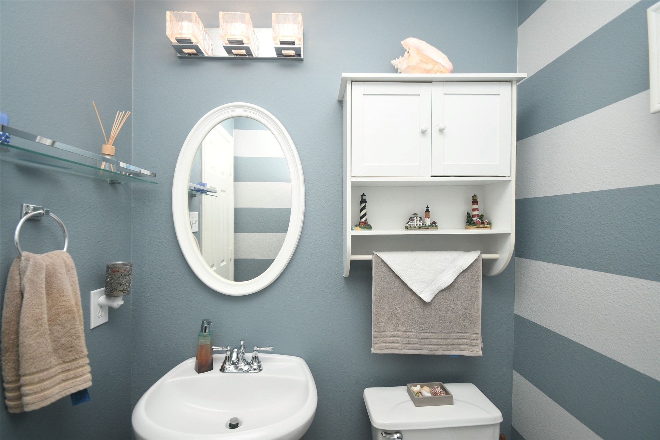 18042 Oakridge Canyon Lane Property Photo 24