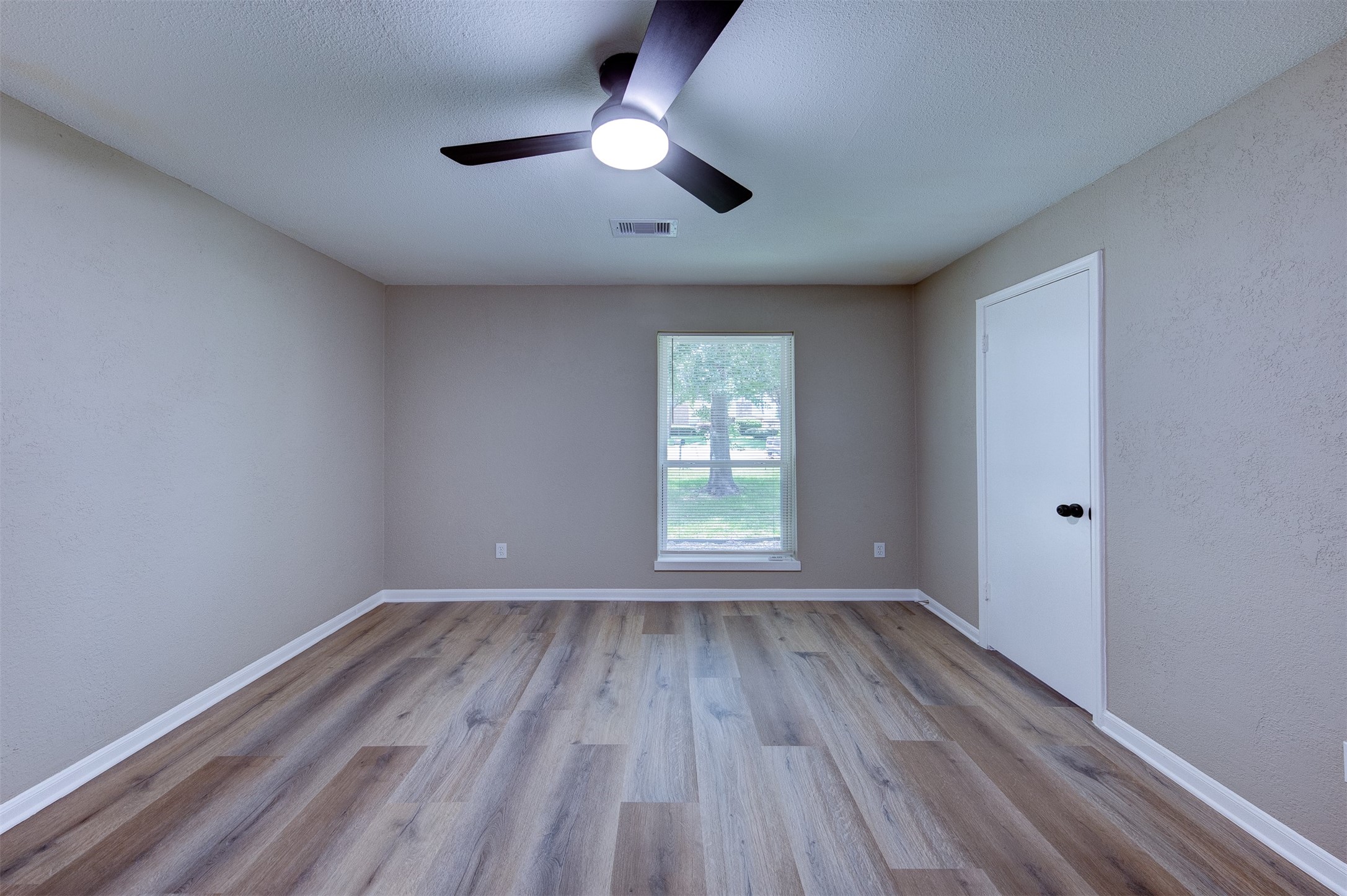 20106 Salzburg Lane Property Photo 20