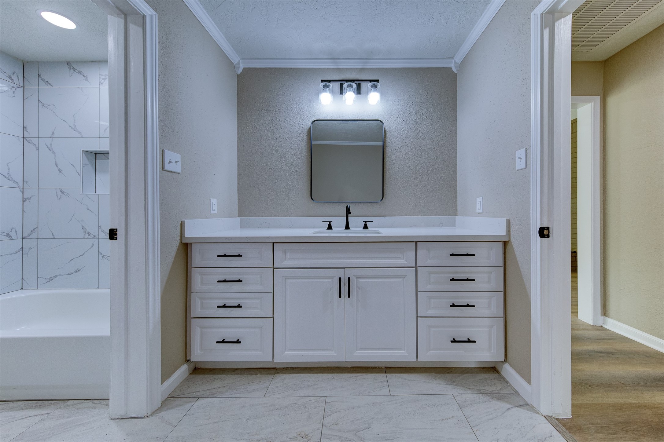 20106 Salzburg Lane Property Photo 24