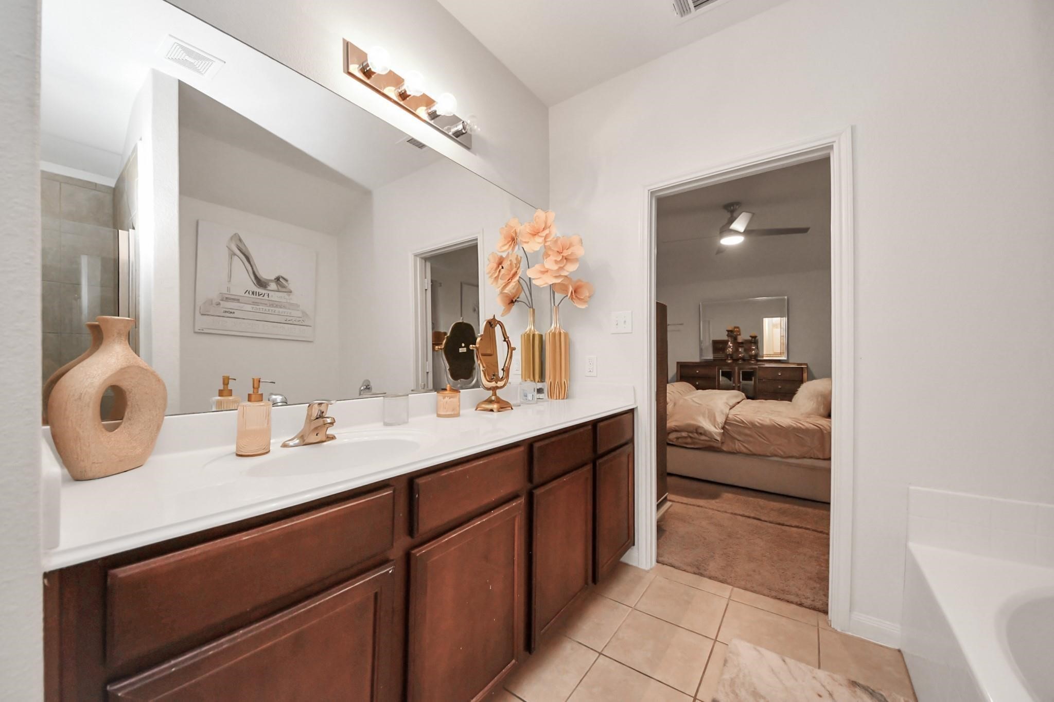 9423 Grand Spark Drive Property Photo 15