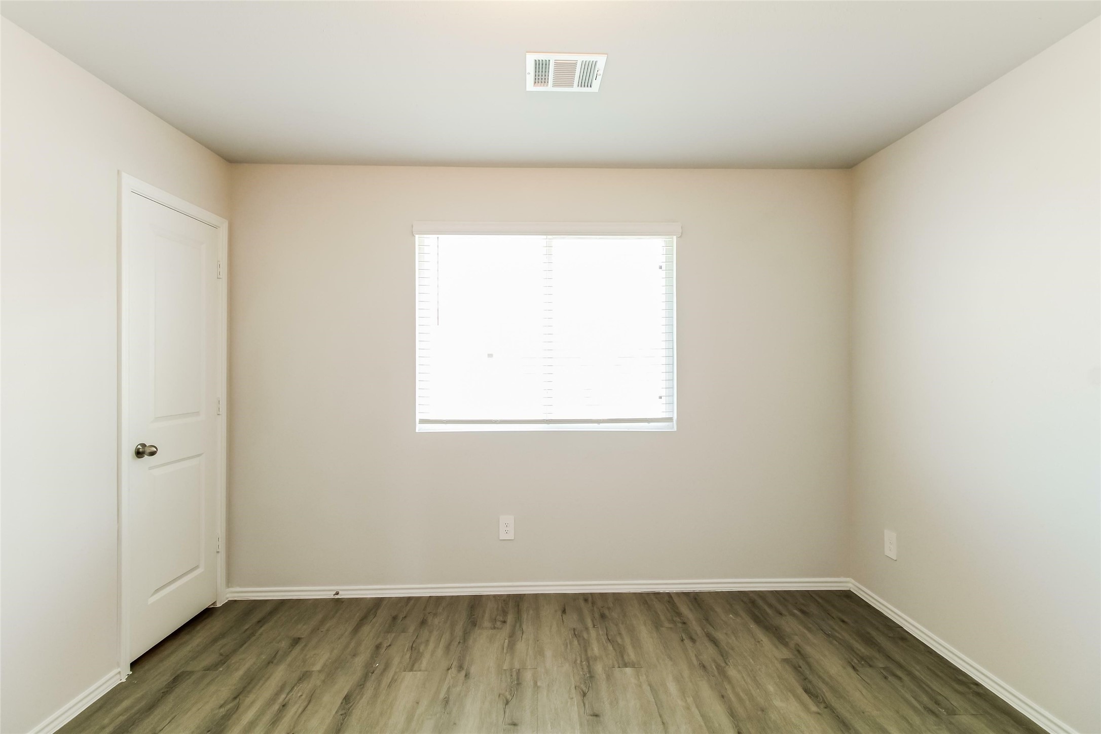2509 Coho Property Photo 8