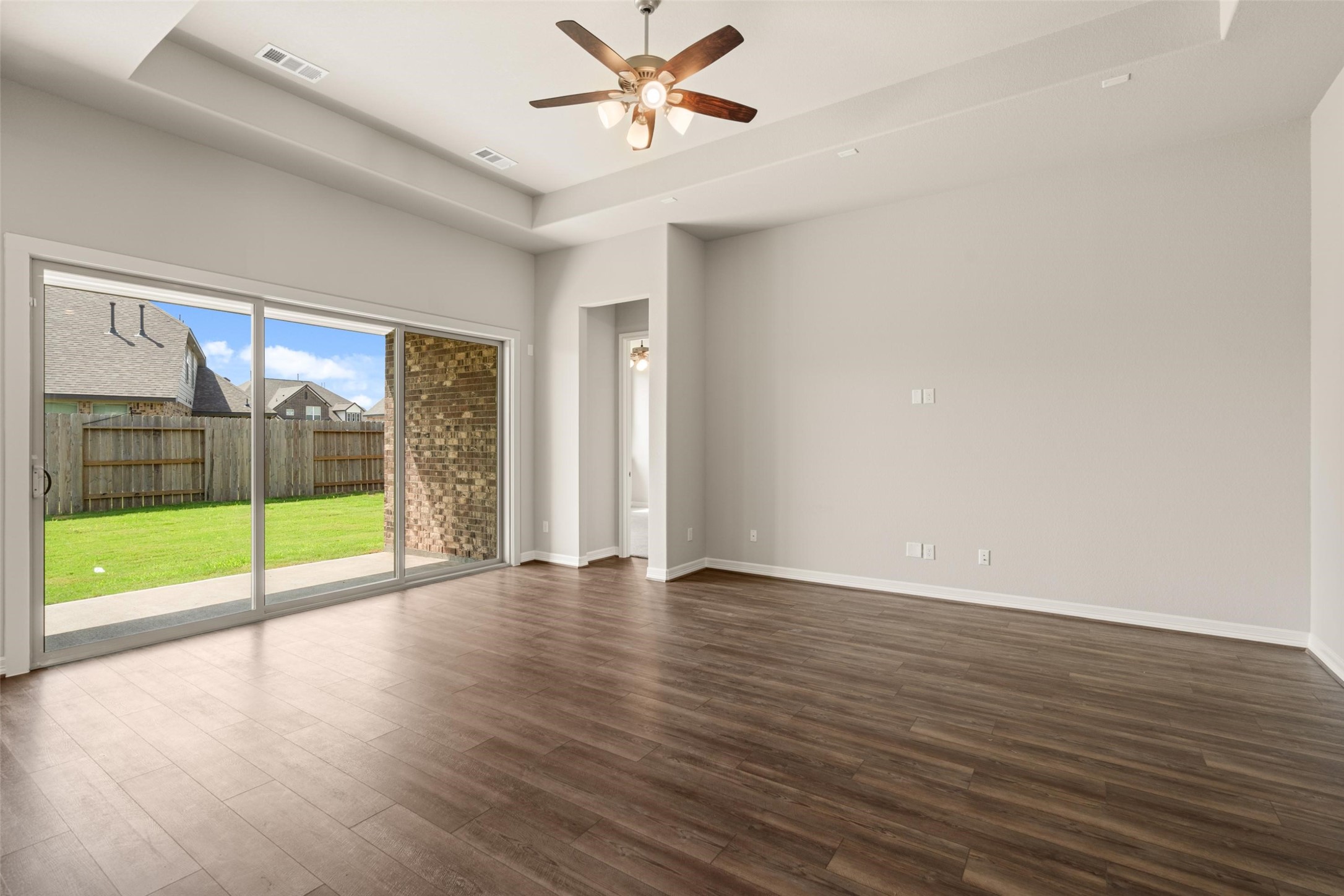 2093 Graham Way Property Photo 7