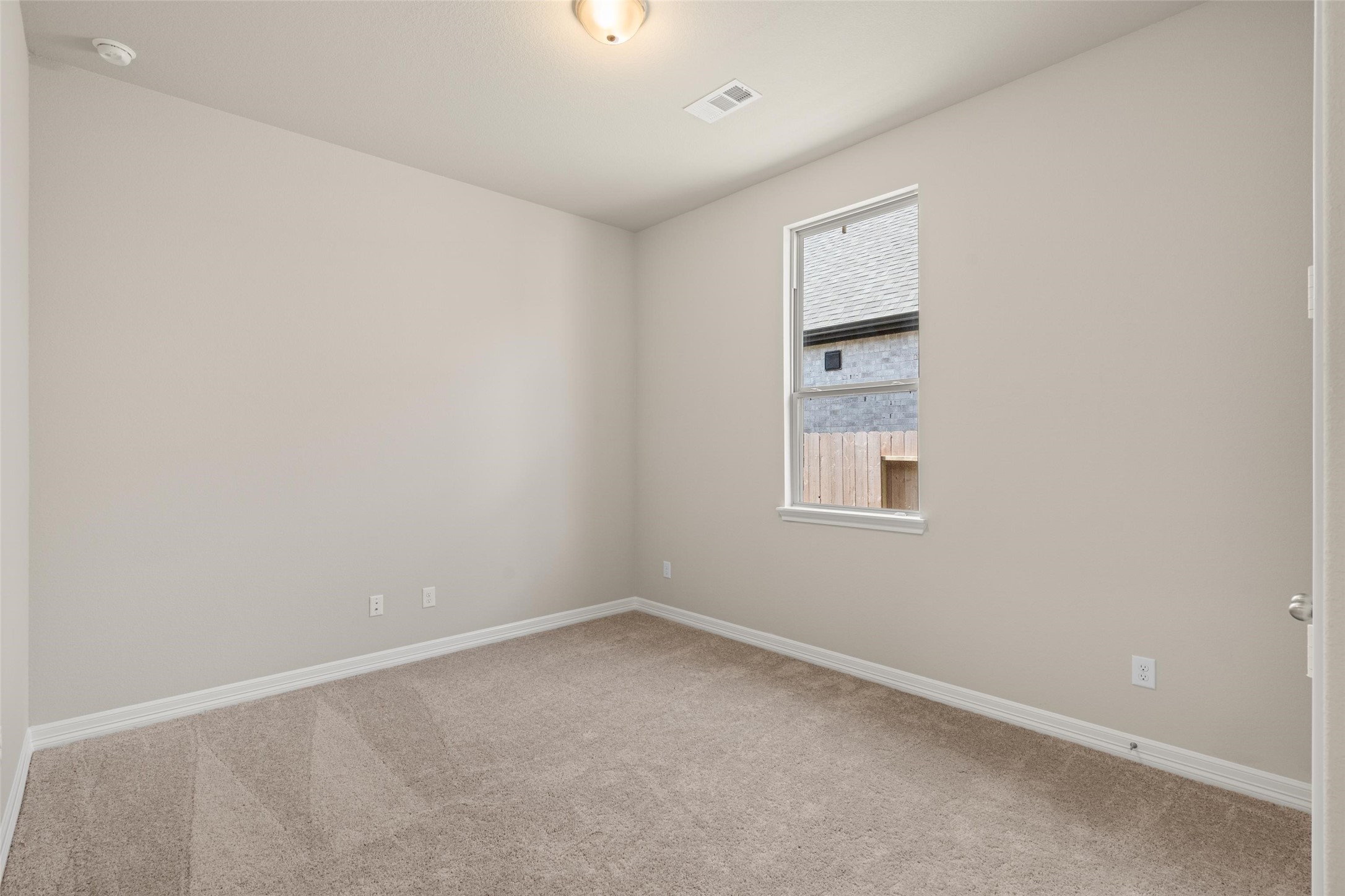 2093 Graham Way Property Photo 18