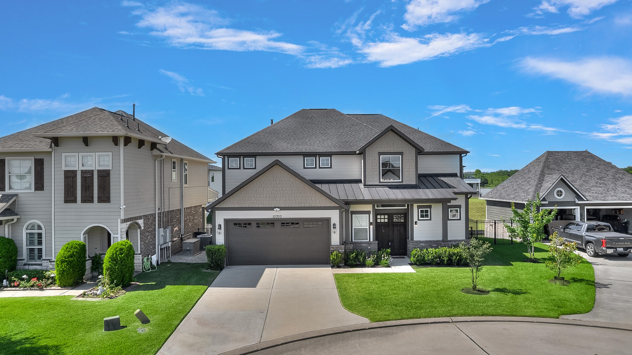 10700 S Lake Mist Lane Property Photo 1