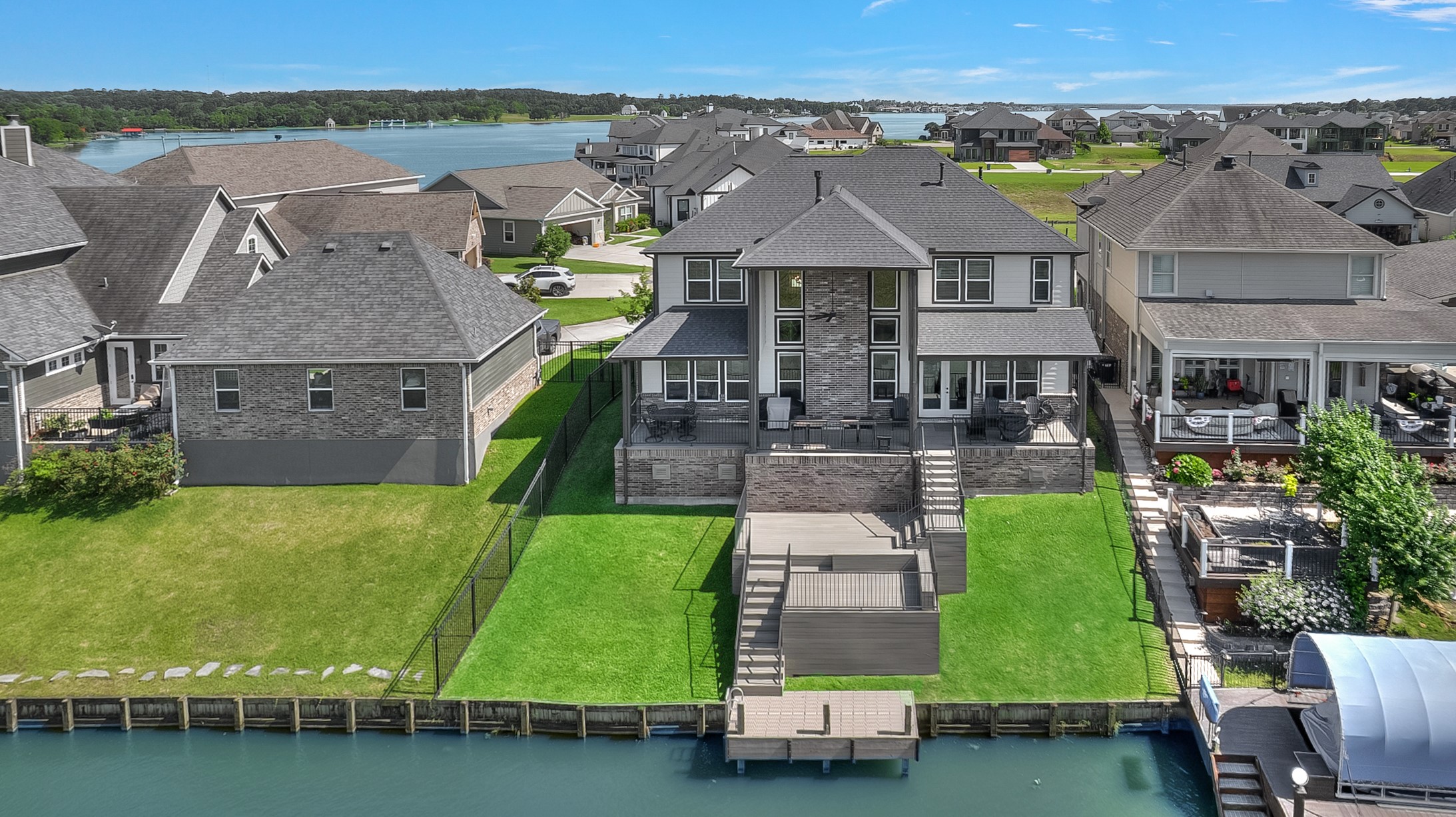 10700 S Lake Mist Lane Property Photo 4