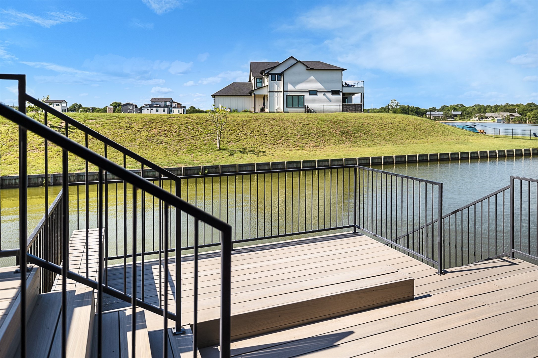 10700 S Lake Mist Lane Property Photo 8