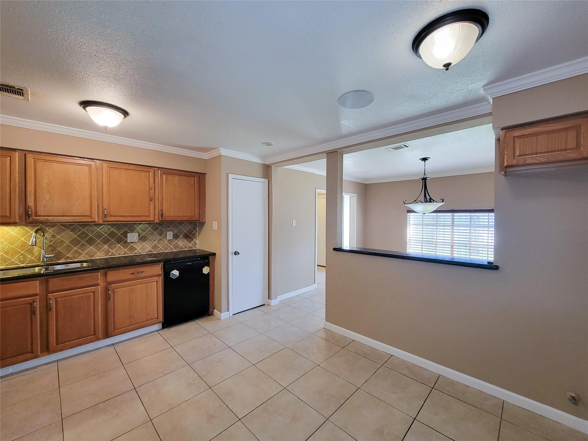 6606 Laughlin Drive, Houston Tx 77489 Property Photo 10