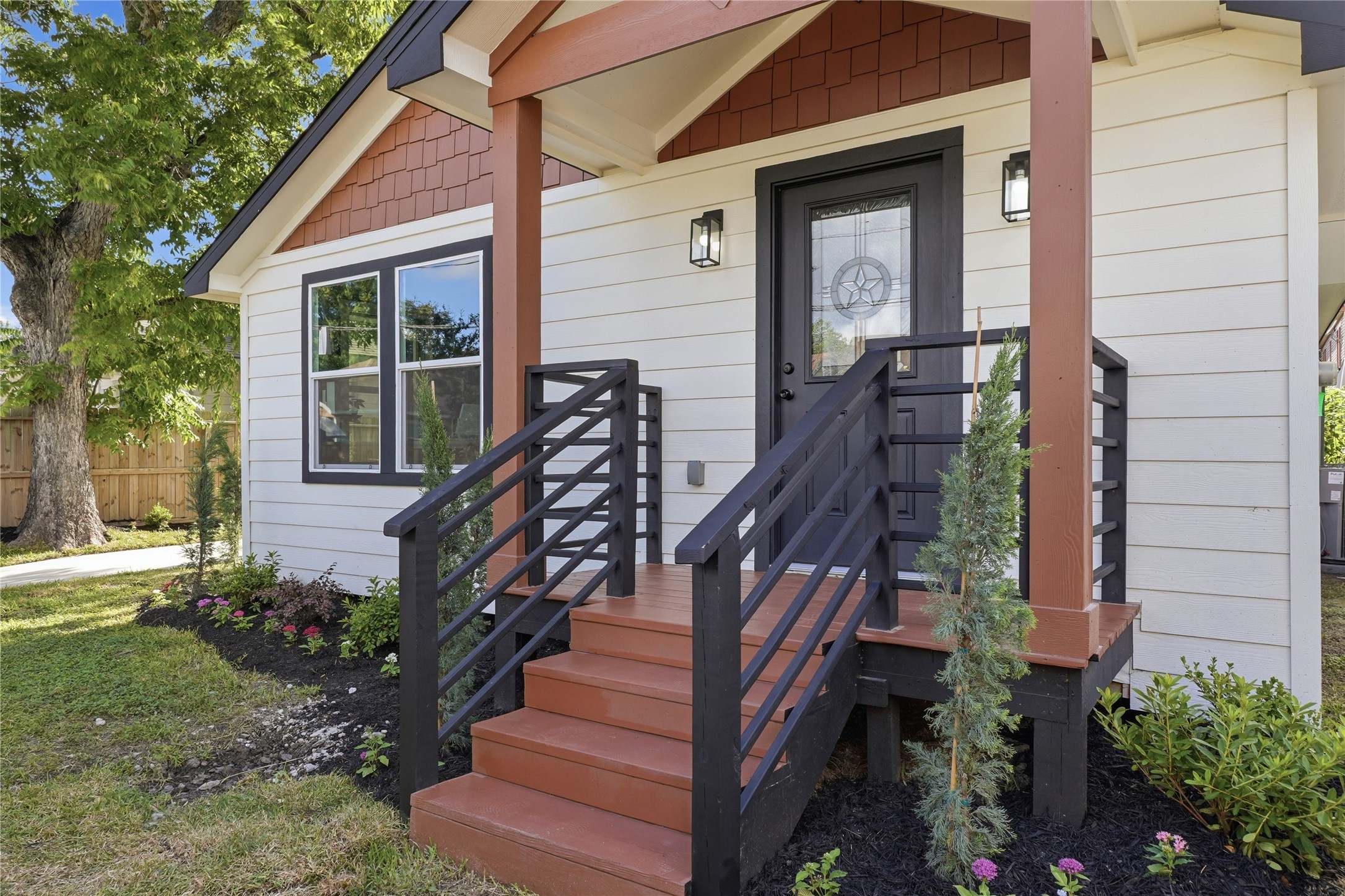125 N Super Street Property Photo 4
